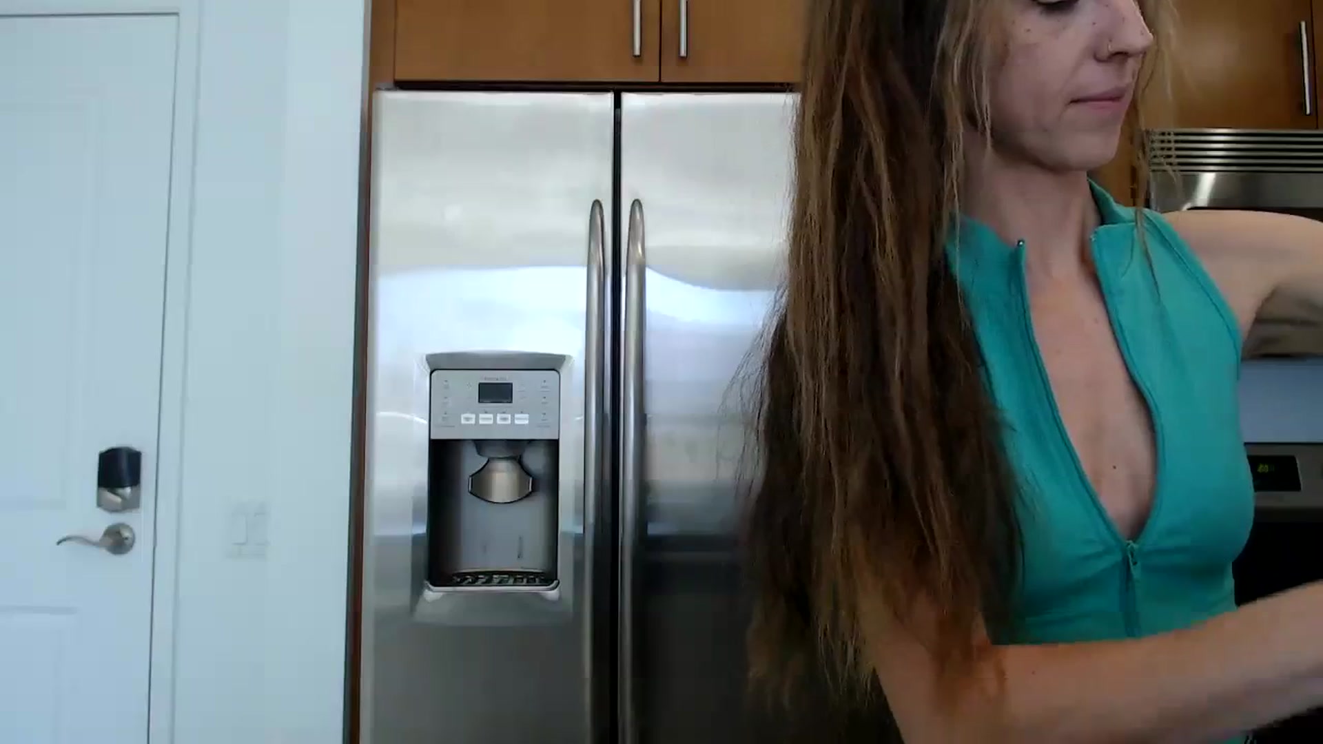 Gallery image thumbnail from highfrequency's myfreecams stream on, 10/21/2023, 21:15 image 7 of 20