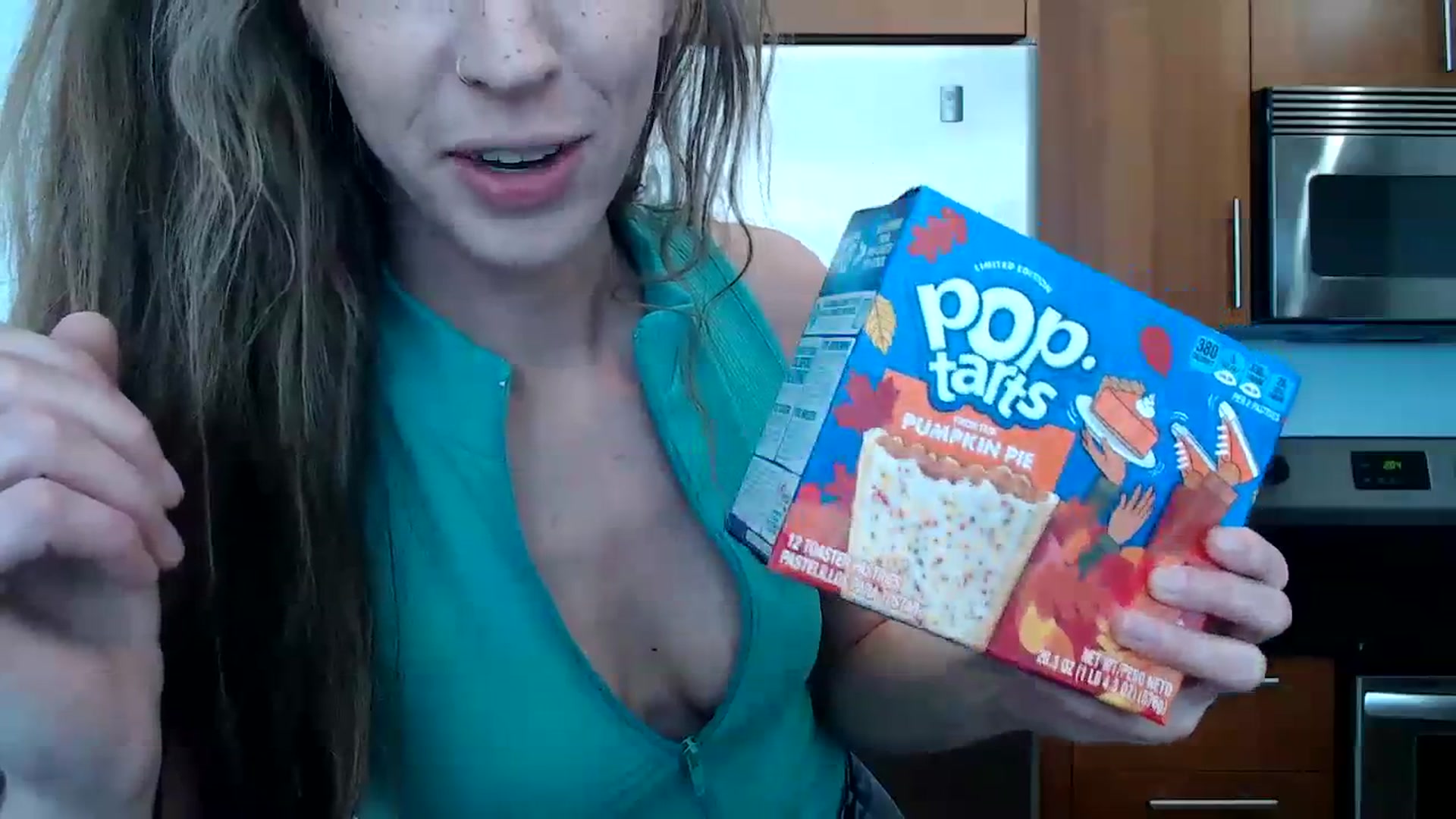 Gallery image thumbnail from highfrequency's myfreecams stream on, 10/21/2023, 21:15 image 11 of 20