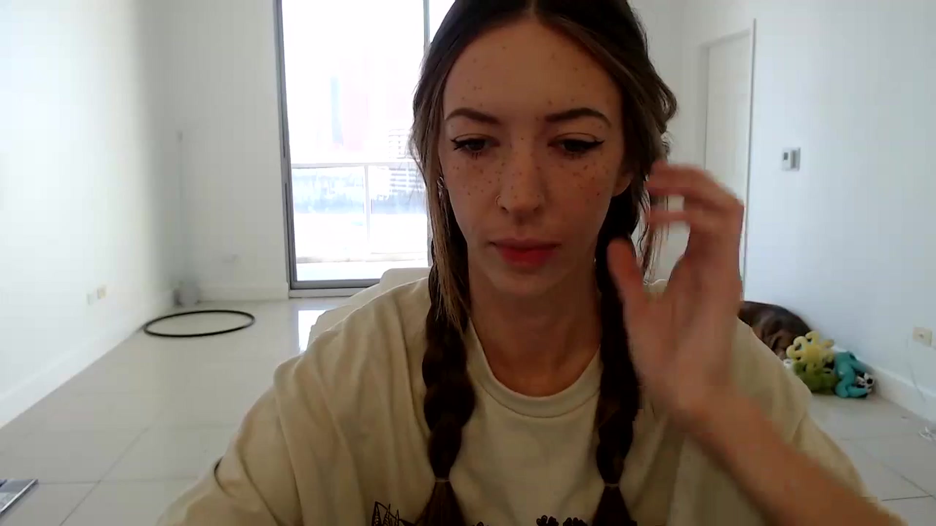 Gallery image thumbnail from highfrequency's myfreecams stream on, 10/25/2023, 17:39 image 9 of 20