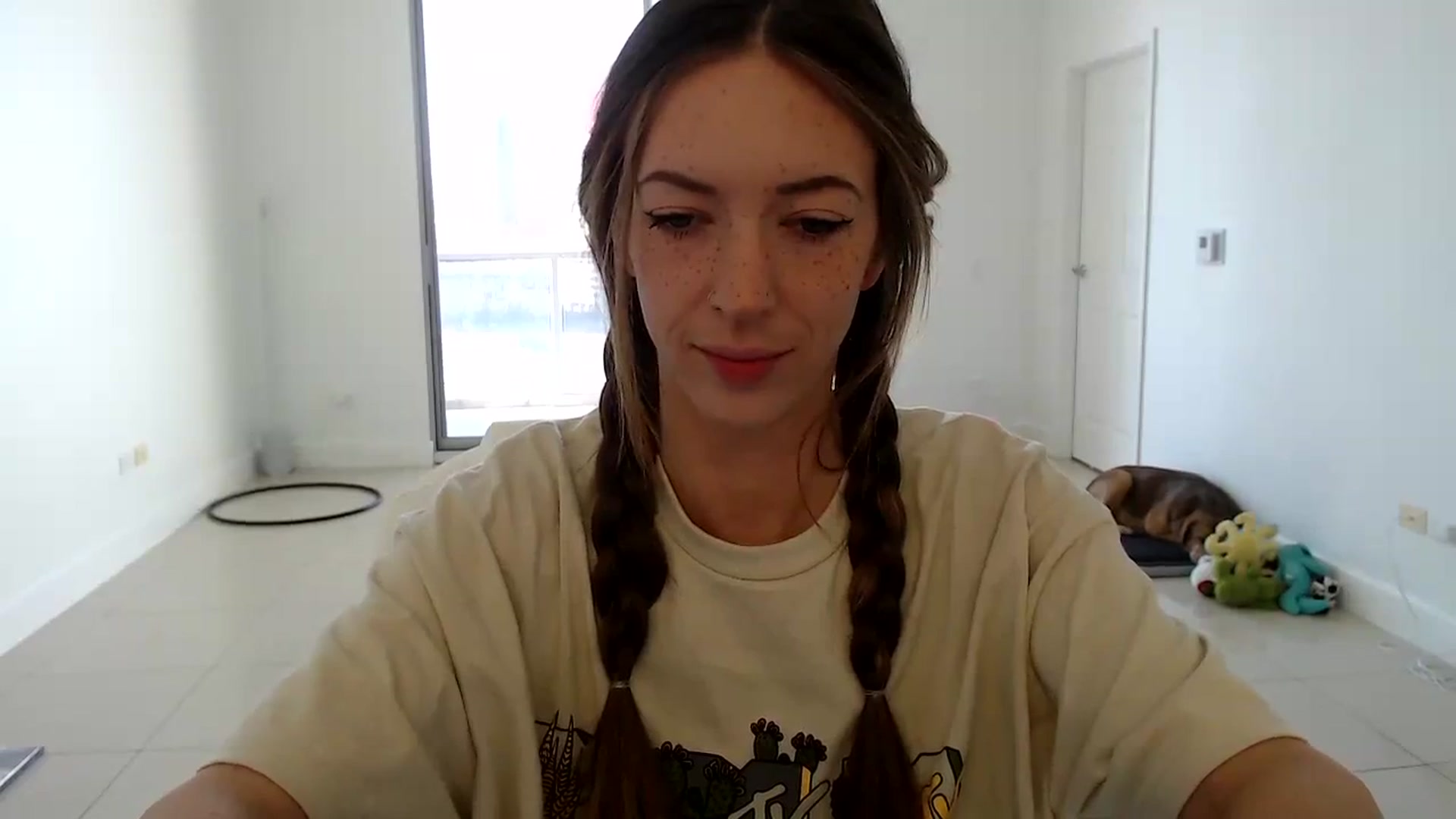 Gallery image thumbnail from highfrequency's myfreecams stream on, 10/25/2023, 17:39 image 12 of 20
