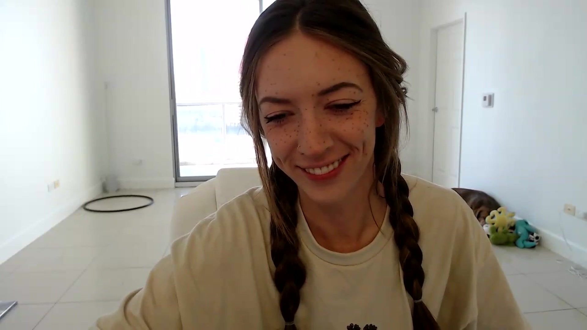 Gallery image thumbnail from highfrequency's myfreecams stream on, 10/25/2023, 17:39 image 11 of 20
