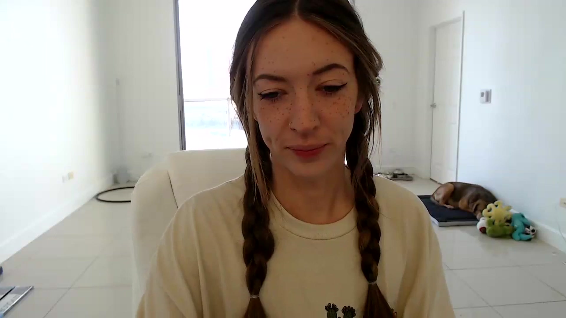 Gallery image thumbnail from highfrequency's myfreecams stream on, 10/25/2023, 17:39 image 15 of 20