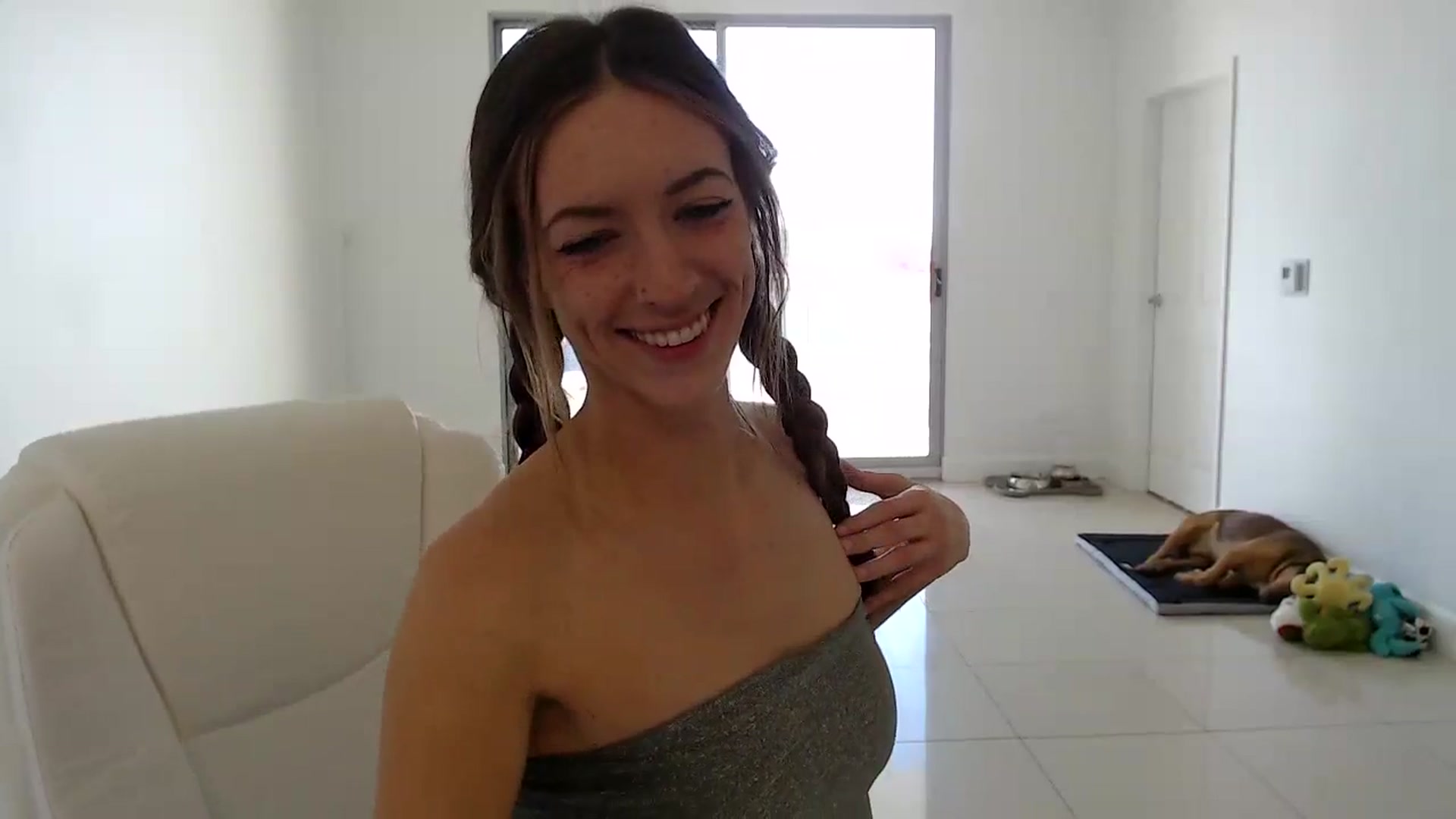 Gallery image thumbnail from highfrequency's myfreecams stream on, 10/25/2023, 18:33 image 12 of 20