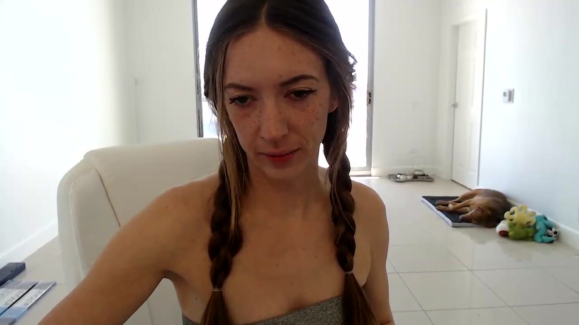 Gallery image thumbnail from highfrequency's myfreecams stream on, 10/25/2023, 18:33 image 19 of 20