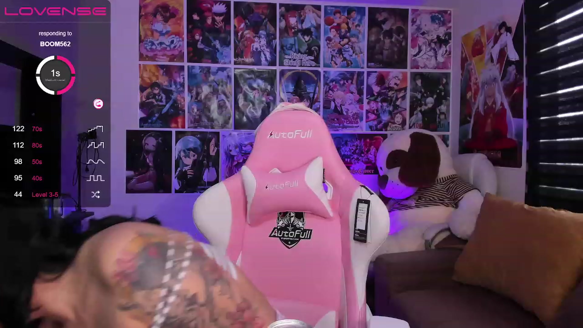 Gallery image thumbnail from highsenberg_'s myfreecams stream on, 12/24/2022, 22:06 image 20 of 20