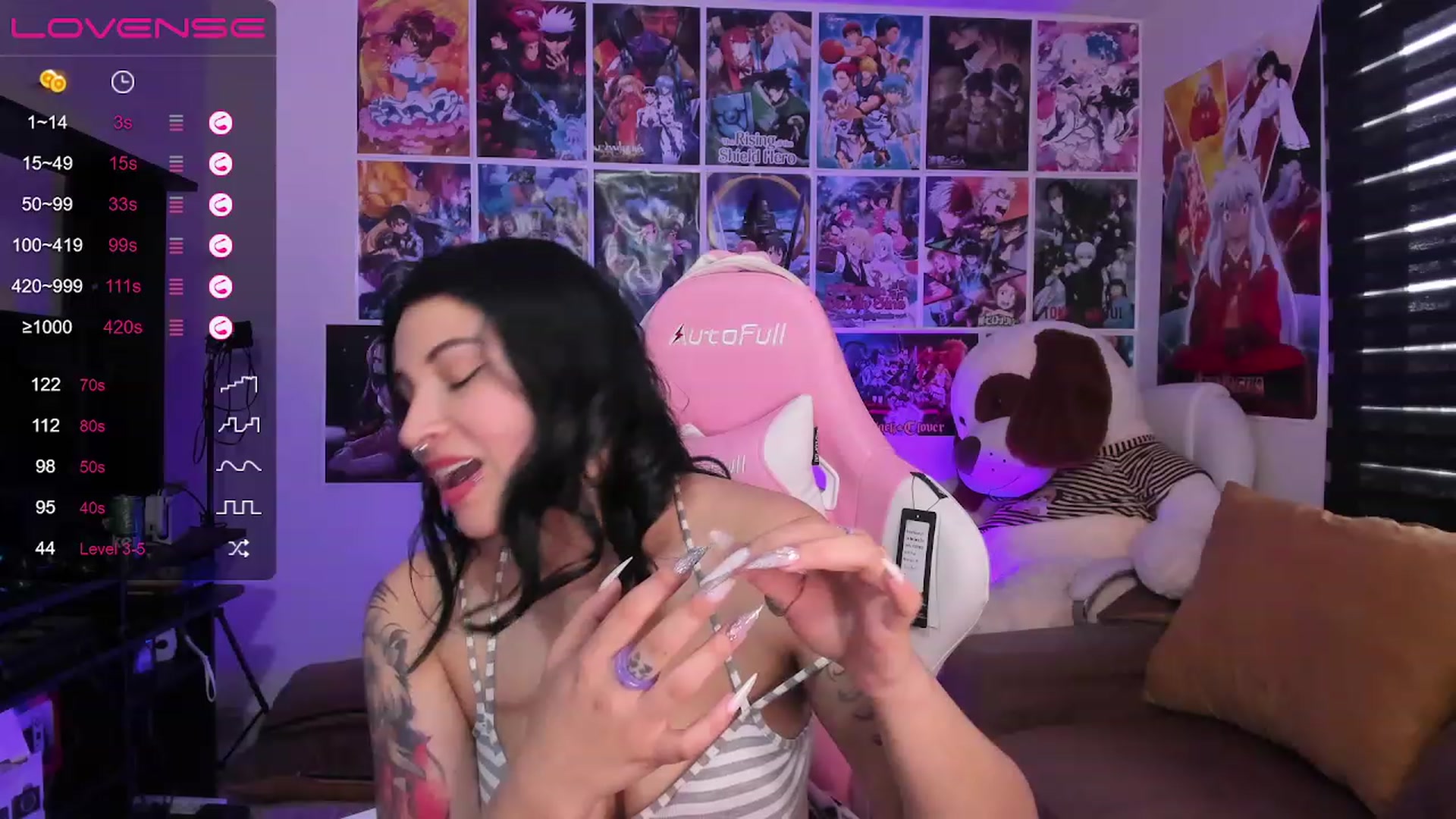 Gallery image thumbnail from highsenberg_'s myfreecams stream on, 12/24/2022, 22:06 image 13 of 20