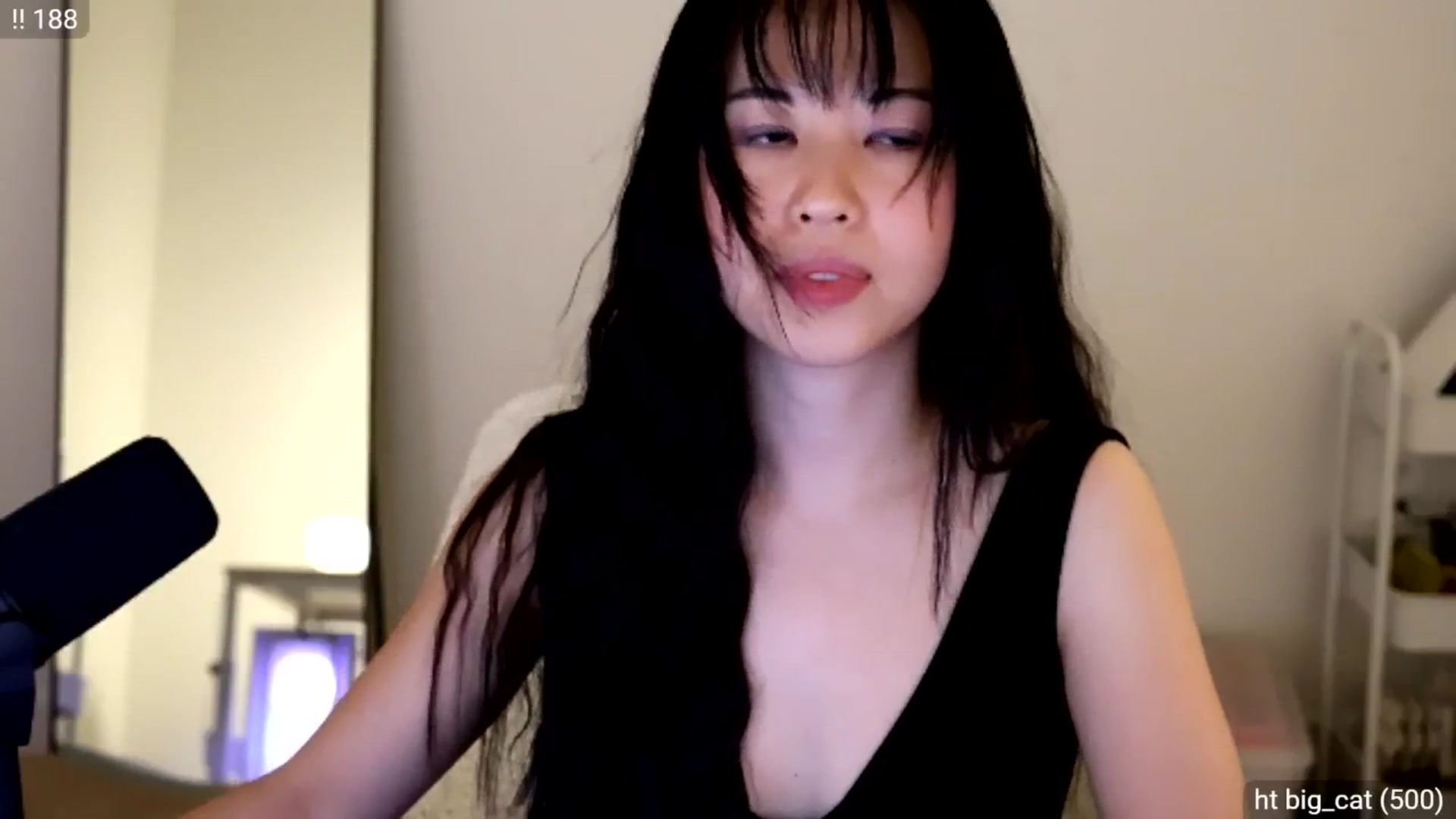 Gallery image thumbnail from hiigirlbye's myfreecams stream on, 04/29/2025, 04:05 image 15 of 20