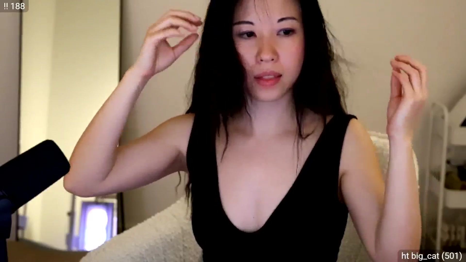 Gallery image thumbnail from hiigirlbye's myfreecams stream on, 04/29/2025, 04:05 image 19 of 20