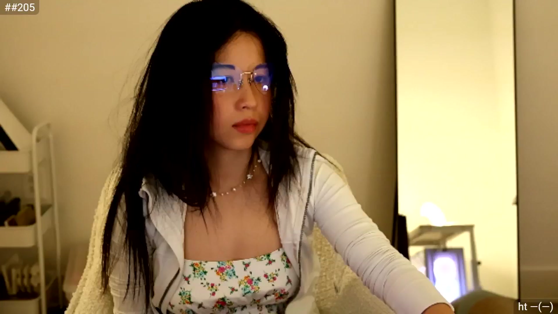 Gallery image thumbnail from hiigirlbye's myfreecams stream on, 05/01/2025, 03:32 image 9 of 20
