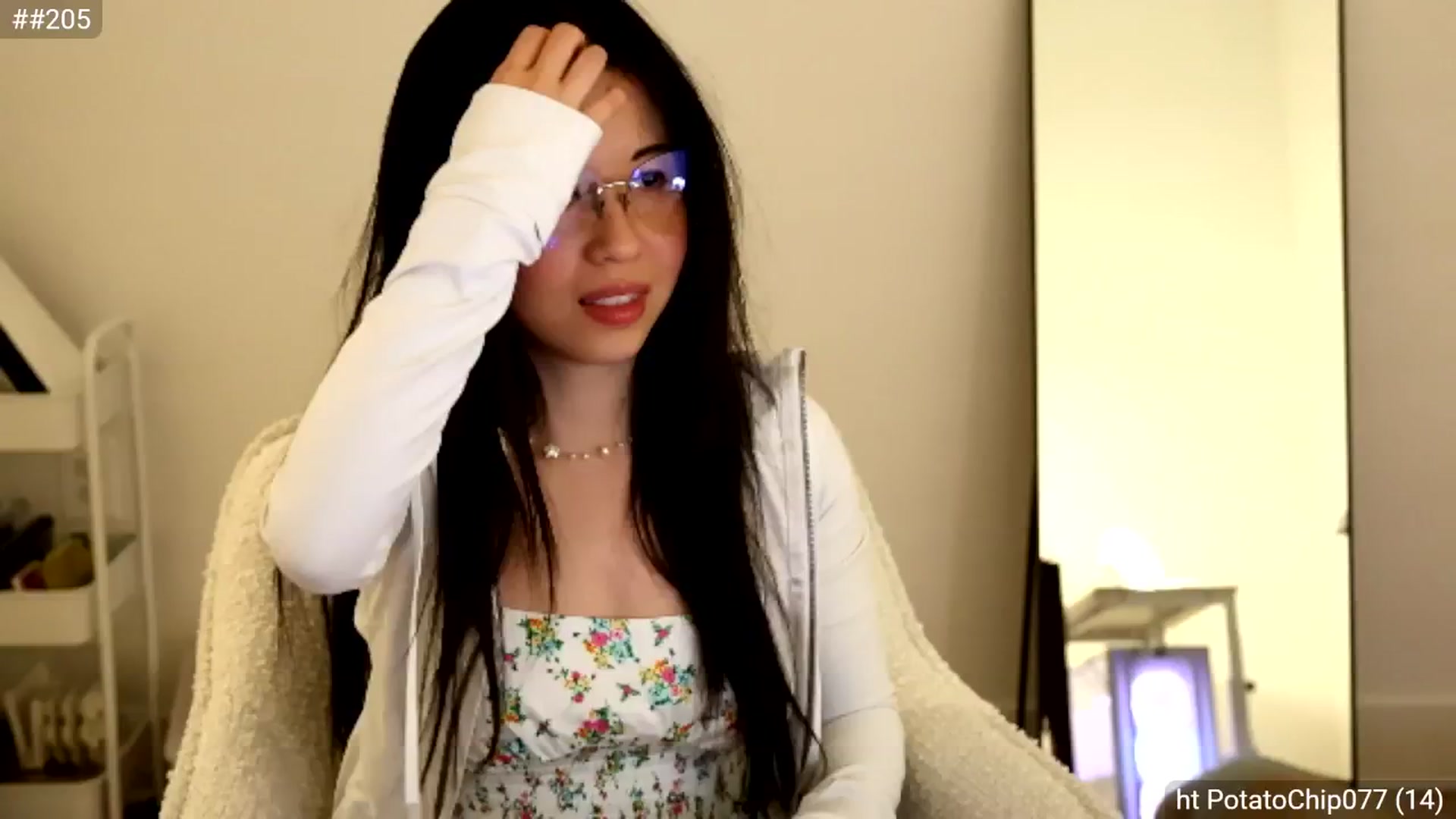 Gallery image thumbnail from hiigirlbye's myfreecams stream on, 05/01/2025, 03:32 image 17 of 20