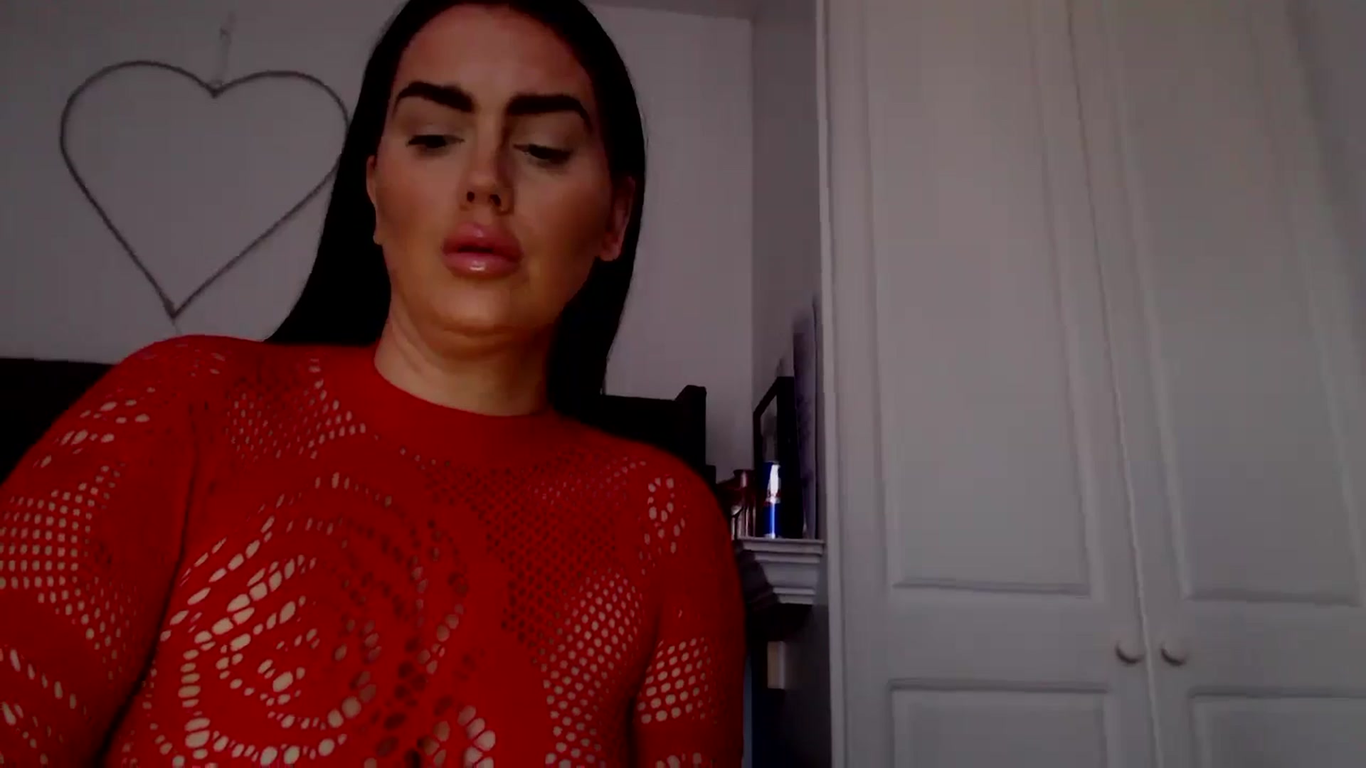 Gallery image thumbnail from holliewood1's myfreecams stream on, 10/23/2024, 12:41 image 5 of 20