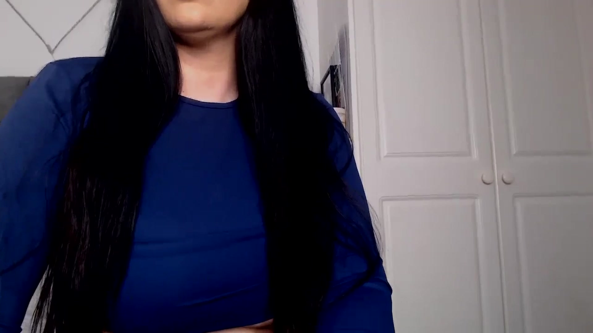 Gallery image thumbnail from holliewood1's myfreecams stream on, 10/23/2024, 17:59 image 3 of 20