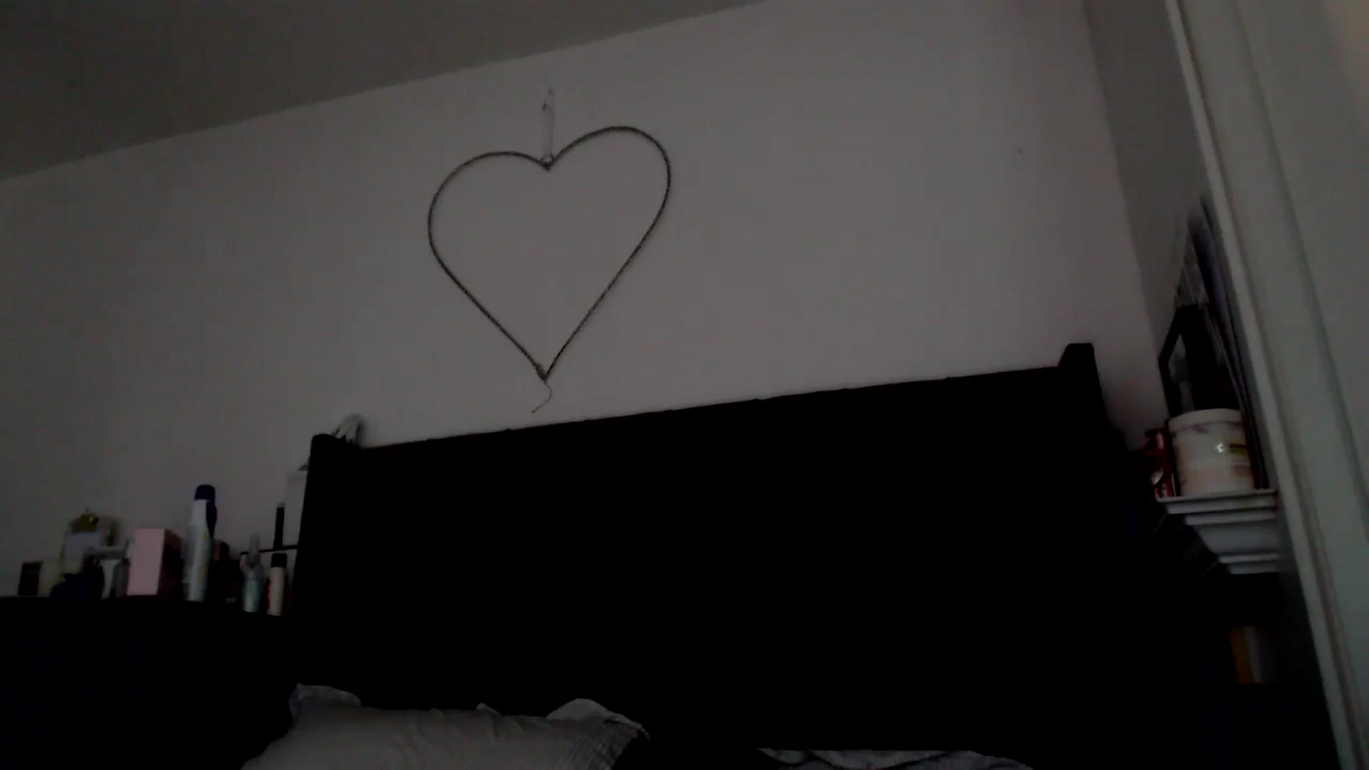 Gallery image thumbnail from holliewood1's myfreecams stream on, 10/24/2024, 09:03 image 14 of 20