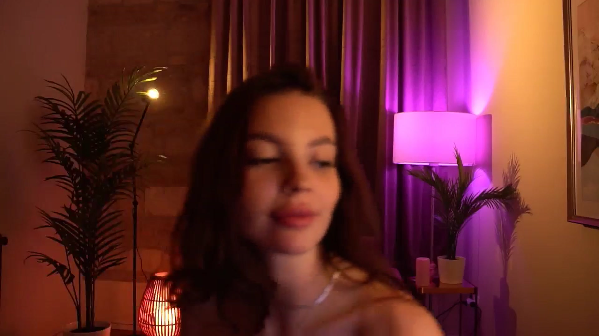 Gallery image thumbnail from hollydollly_'s myfreecams stream on, 05/04/2024, 17:31 image 2 of 20