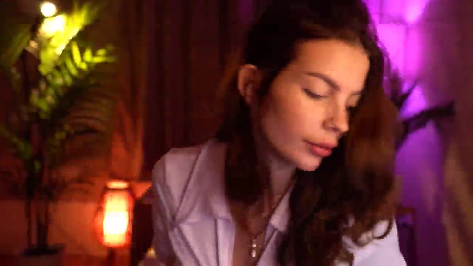 Gallery image thumbnail from hollydollly_'s myfreecams stream on, 05/25/2024, 15:44 image 17 of 20