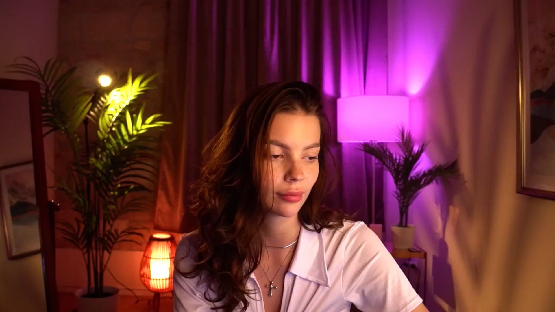 Gallery image thumbnail from hollydollly_'s myfreecams stream on, 05/26/2024, 18:58 image 12 of 20