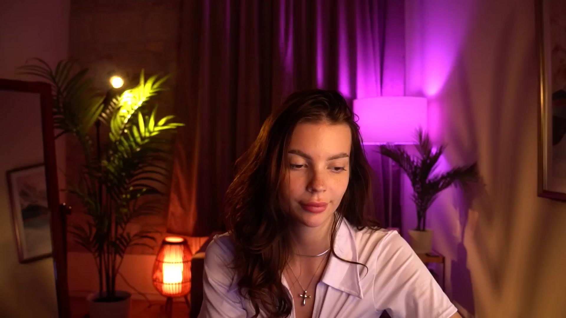 Gallery image thumbnail from hollydollly_'s myfreecams stream on, 05/26/2024, 18:58 image 16 of 20