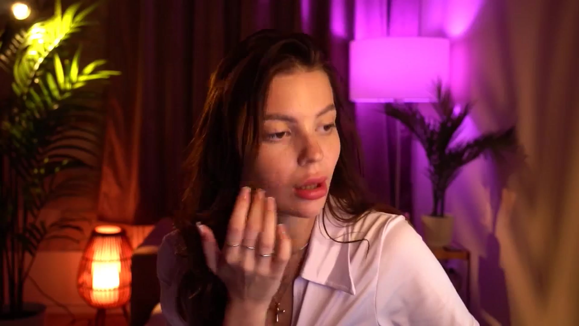 Gallery image thumbnail from hollydollly_'s myfreecams stream on, 05/26/2024, 21:05 image 19 of 20