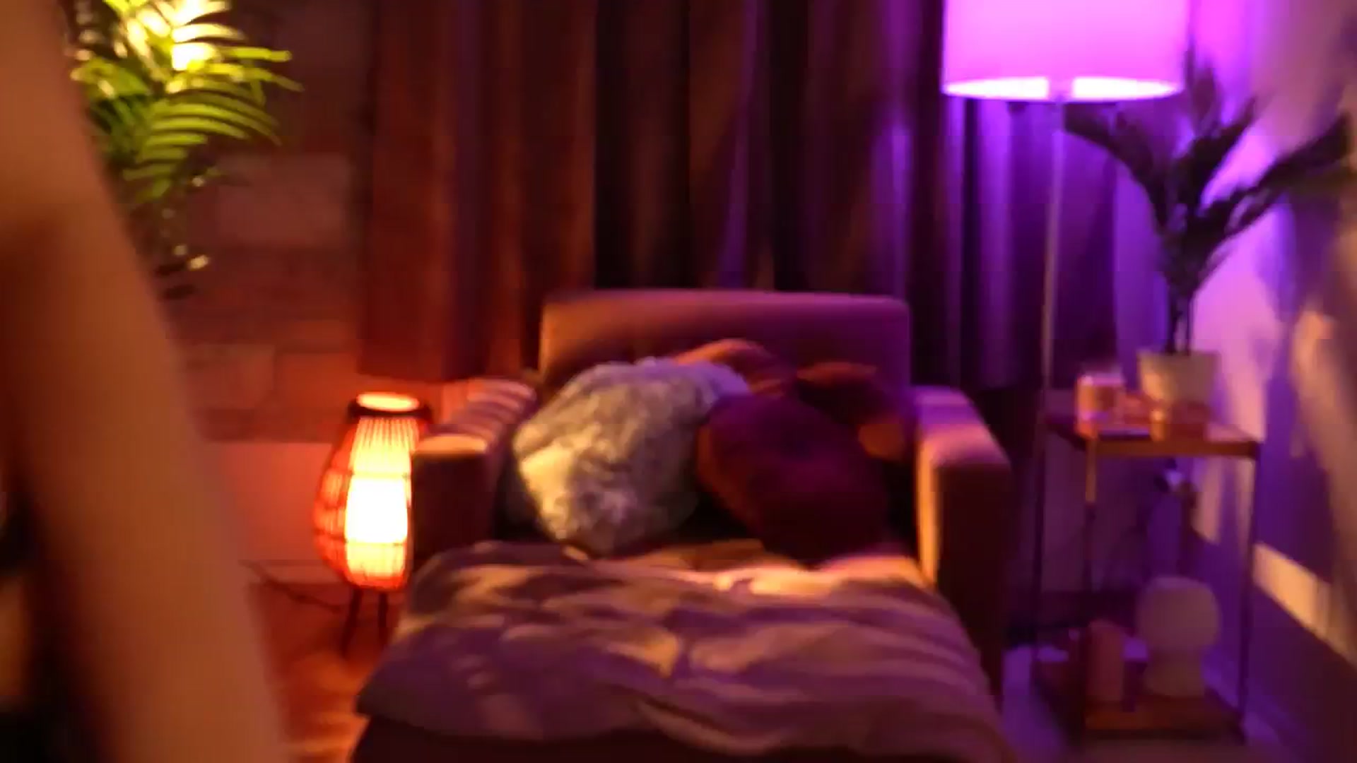 Gallery image thumbnail from hollydollly_'s myfreecams stream on, 06/30/2024, 20:18 image 11 of 20