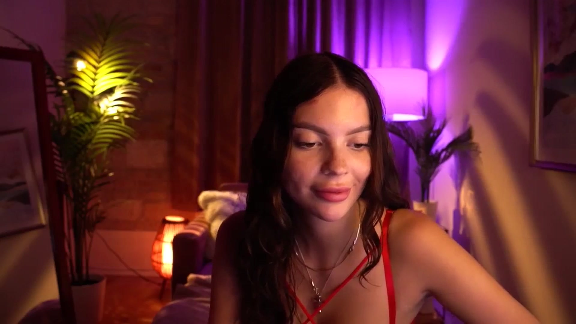 Gallery image thumbnail from hollydollly_'s myfreecams stream on, 07/01/2024, 20:21 image 20 of 20