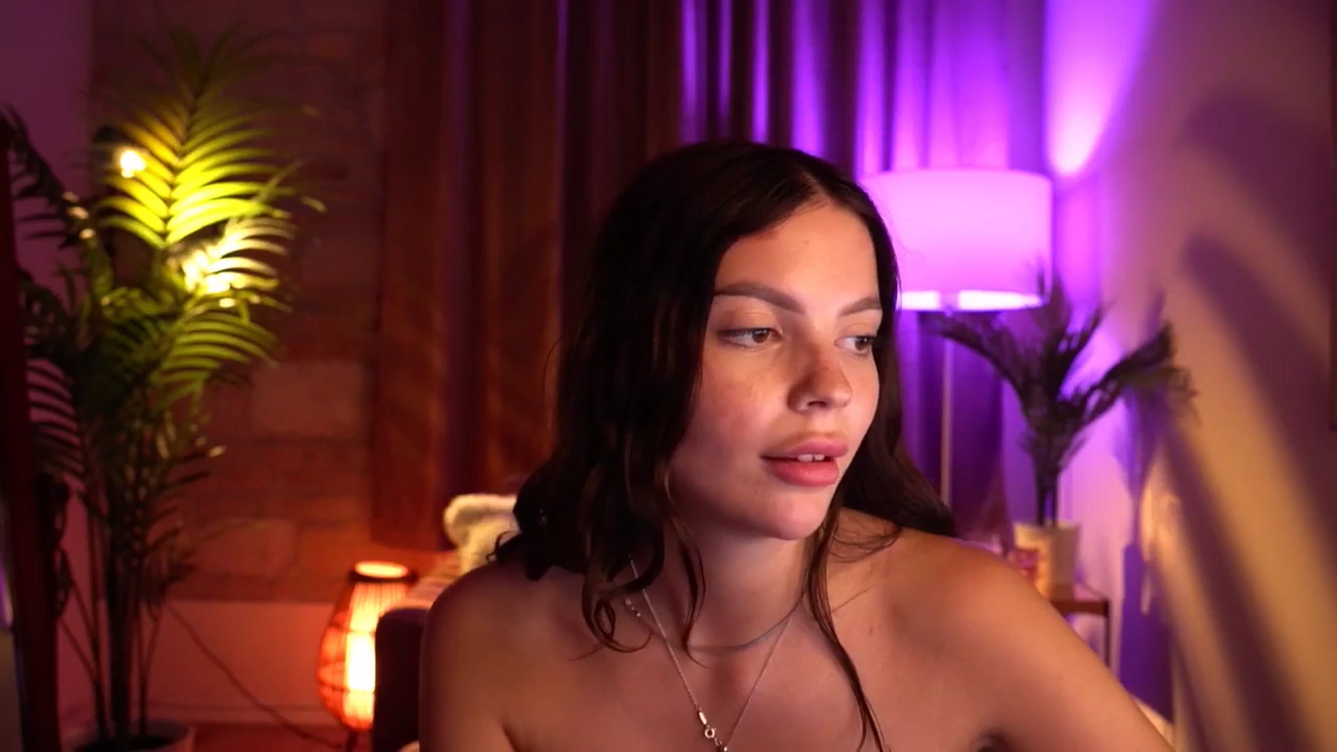 Gallery image thumbnail from hollydollly_'s myfreecams stream on, 07/01/2024, 23:13 image 19 of 20