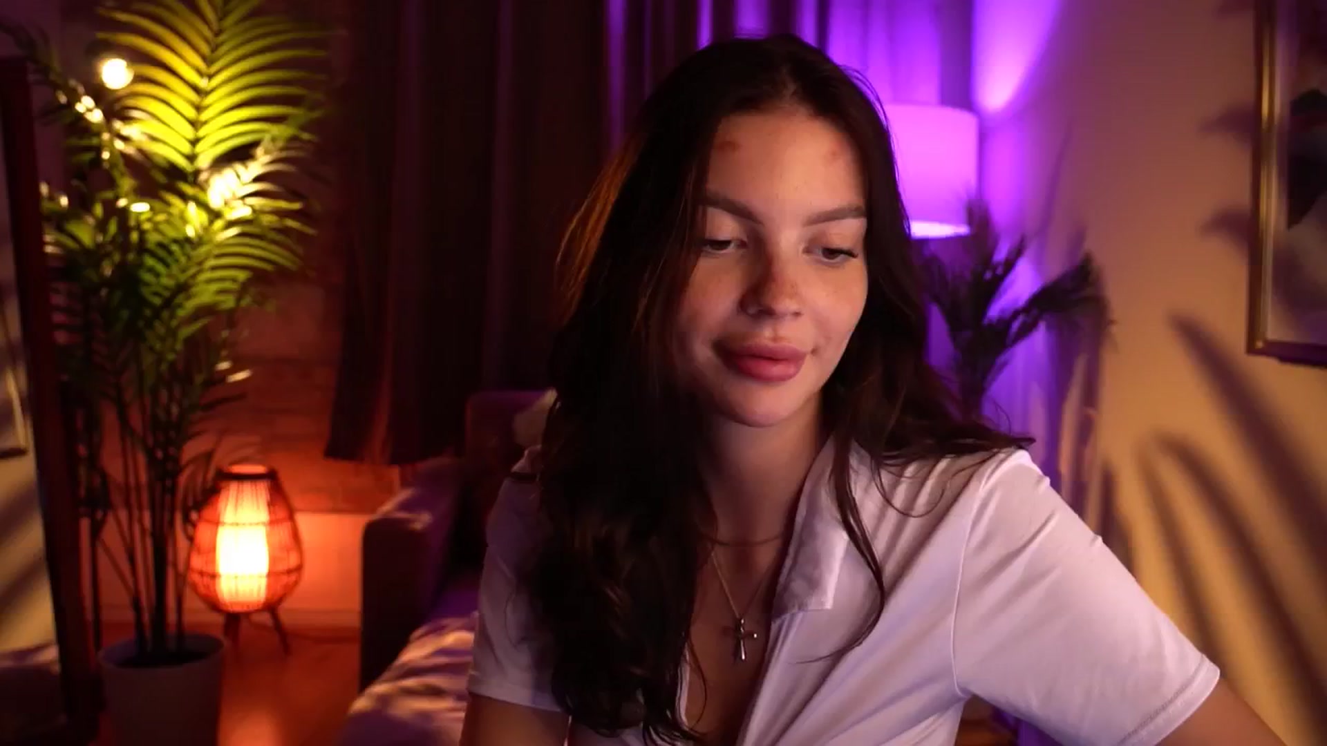 Gallery image thumbnail from hollydollly_'s myfreecams stream on, 07/02/2024, 19:54 image 9 of 20
