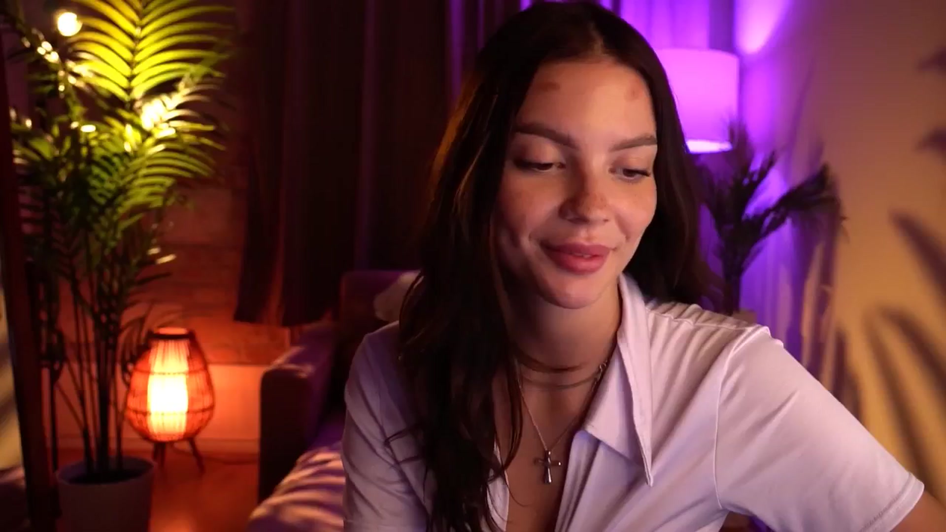 Gallery image thumbnail from hollydollly_'s myfreecams stream on, 07/02/2024, 19:54 image 14 of 20