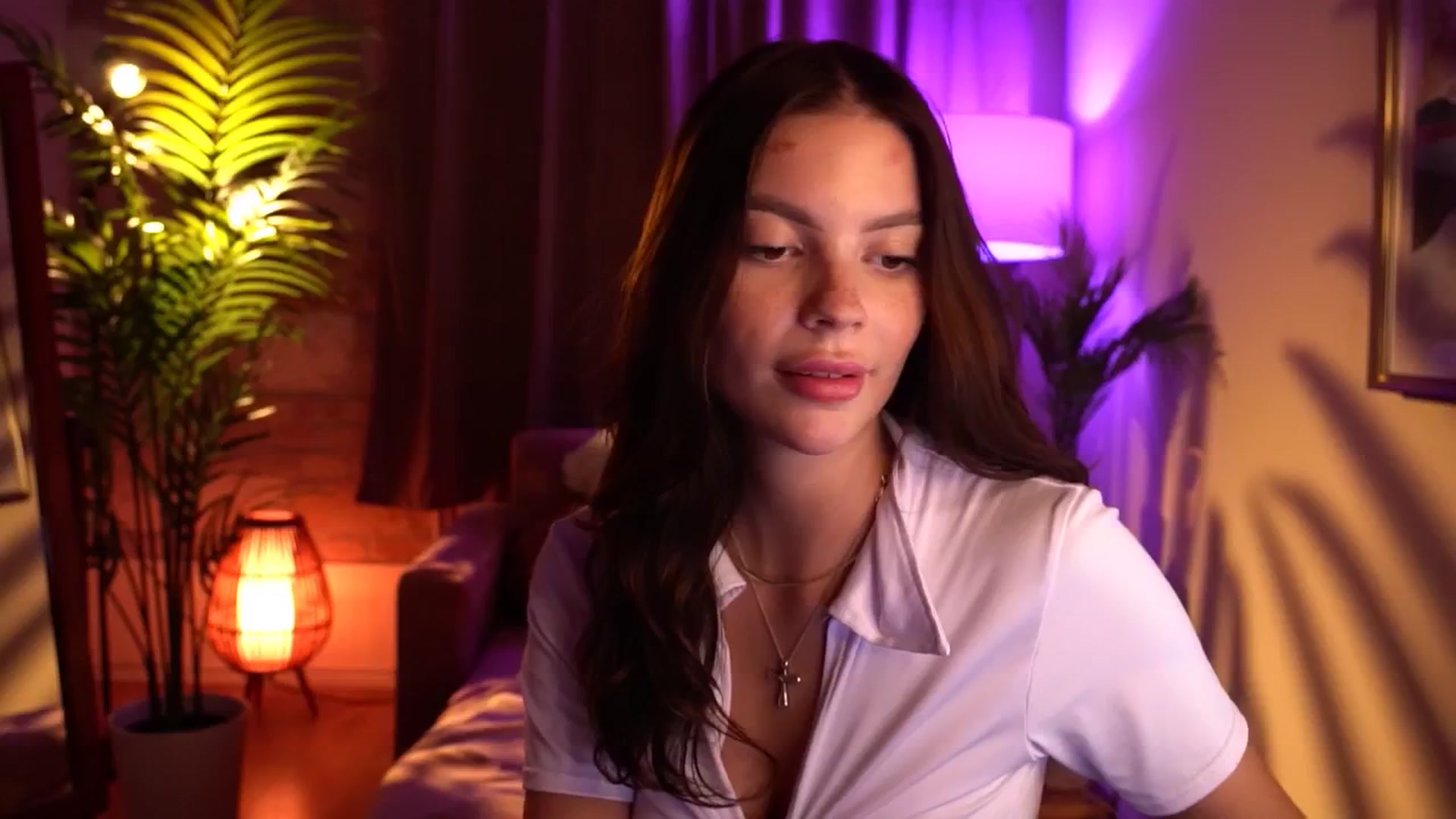 Gallery image thumbnail from hollydollly_'s myfreecams stream on, 07/02/2024, 19:54 image 8 of 20