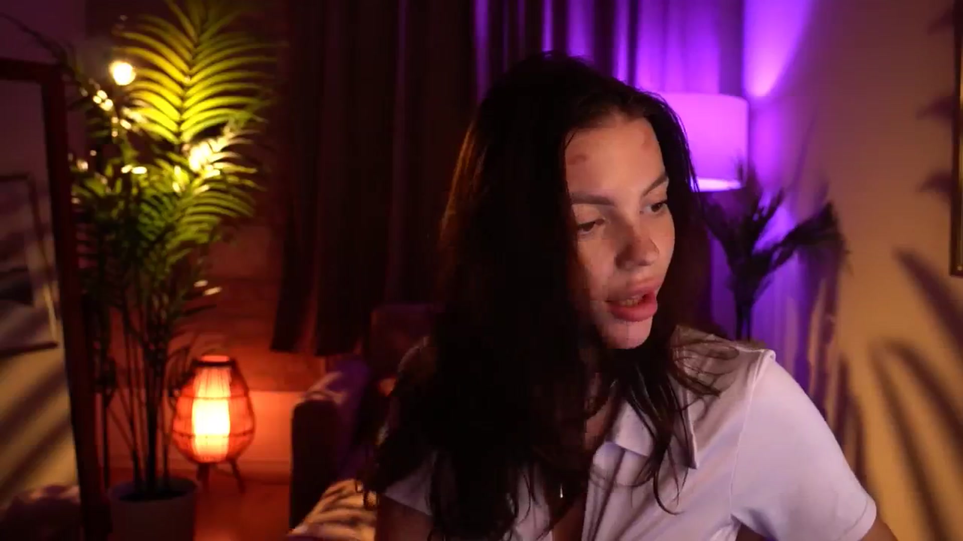 Gallery image thumbnail from hollydollly_'s myfreecams stream on, 07/02/2024, 21:21 image 19 of 20