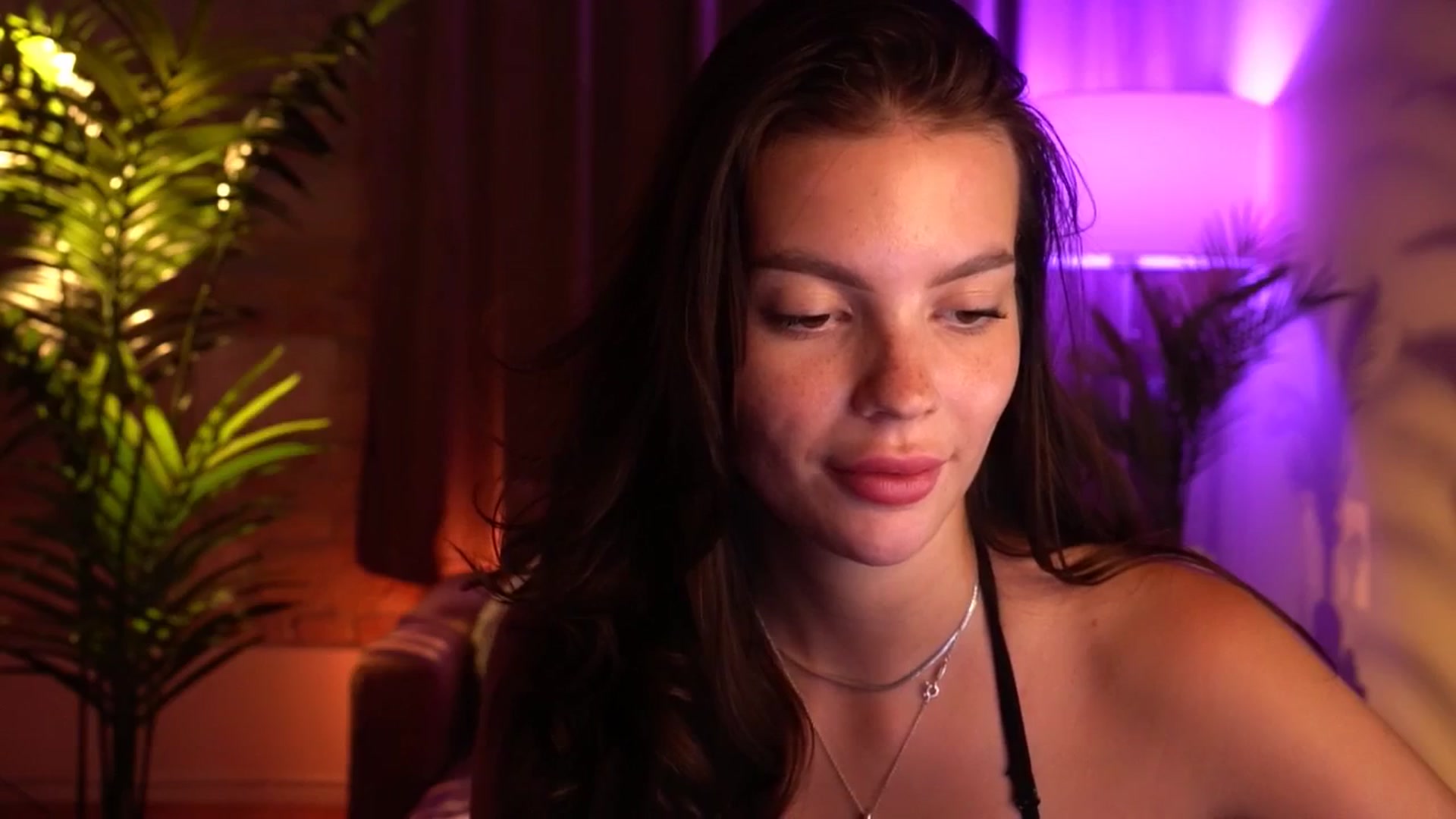 Gallery image thumbnail from hollydollly_'s myfreecams stream on, 07/13/2024, 22:22 image 11 of 20