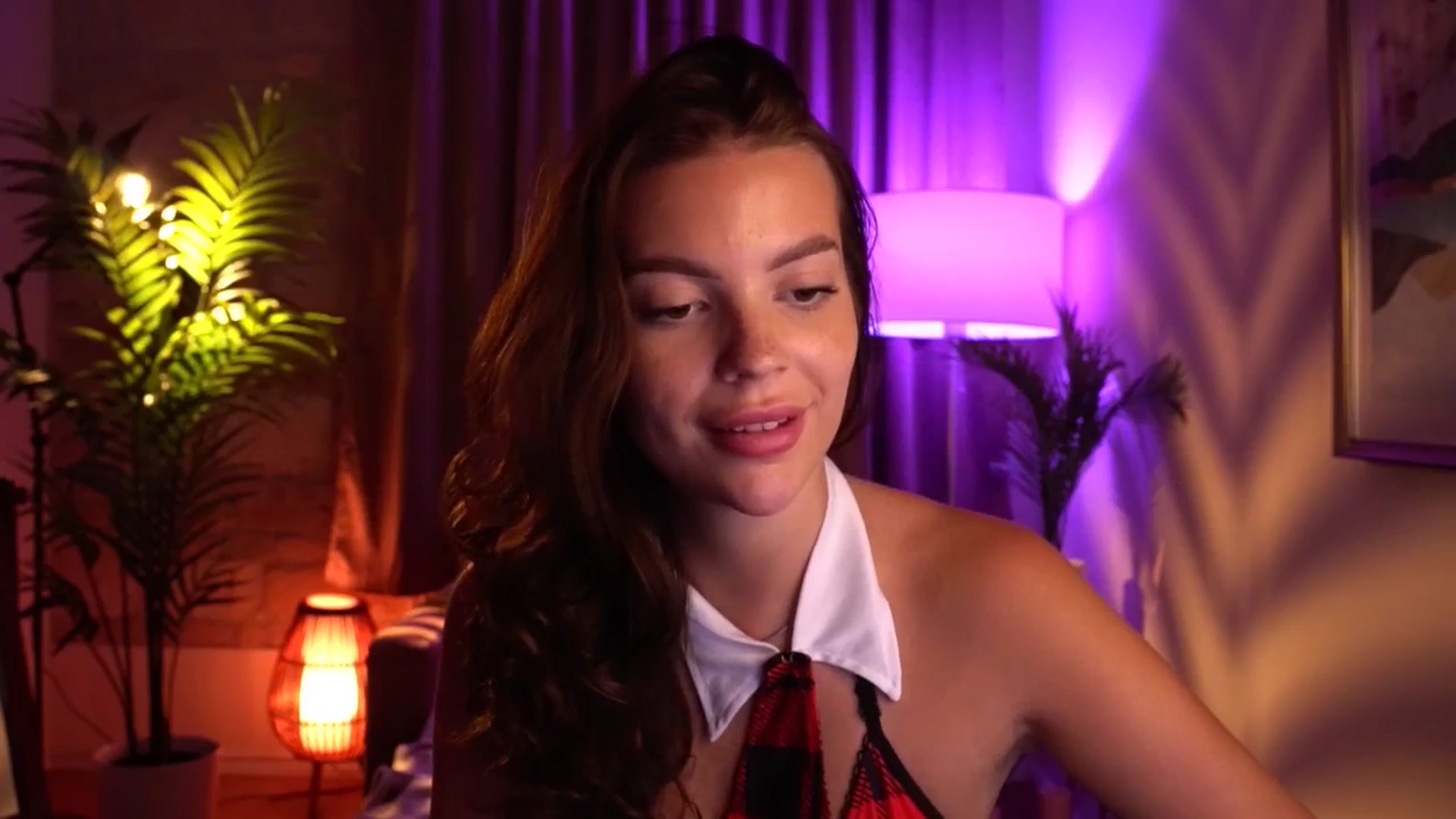 Gallery image thumbnail from hollydollly_'s myfreecams stream on, 08/03/2024, 20:51 image 12 of 20