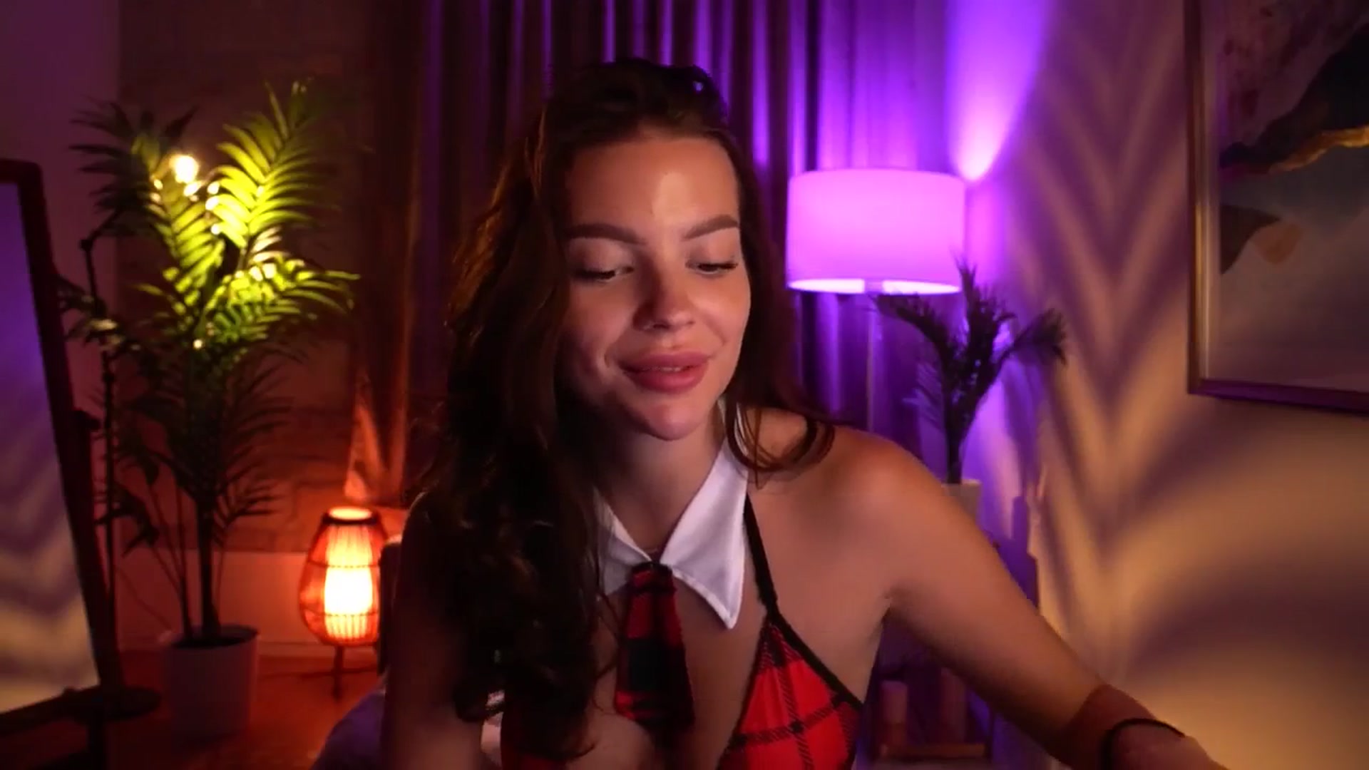 Gallery image thumbnail from hollydollly_'s myfreecams stream on, 08/03/2024, 20:51 image 18 of 20