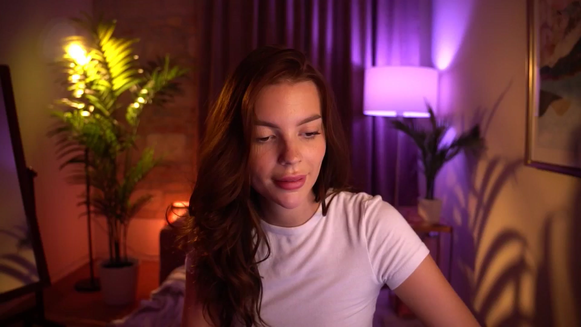 Gallery image thumbnail from hollydollly_'s myfreecams stream on, 08/25/2024, 20:52 image 20 of 20