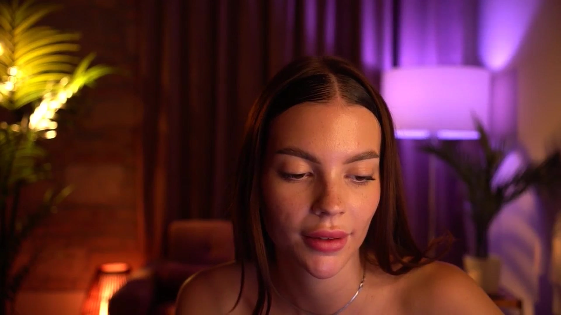 Gallery image thumbnail from hollydollly_'s myfreecams stream on, 08/31/2024, 18:19 image 20 of 20
