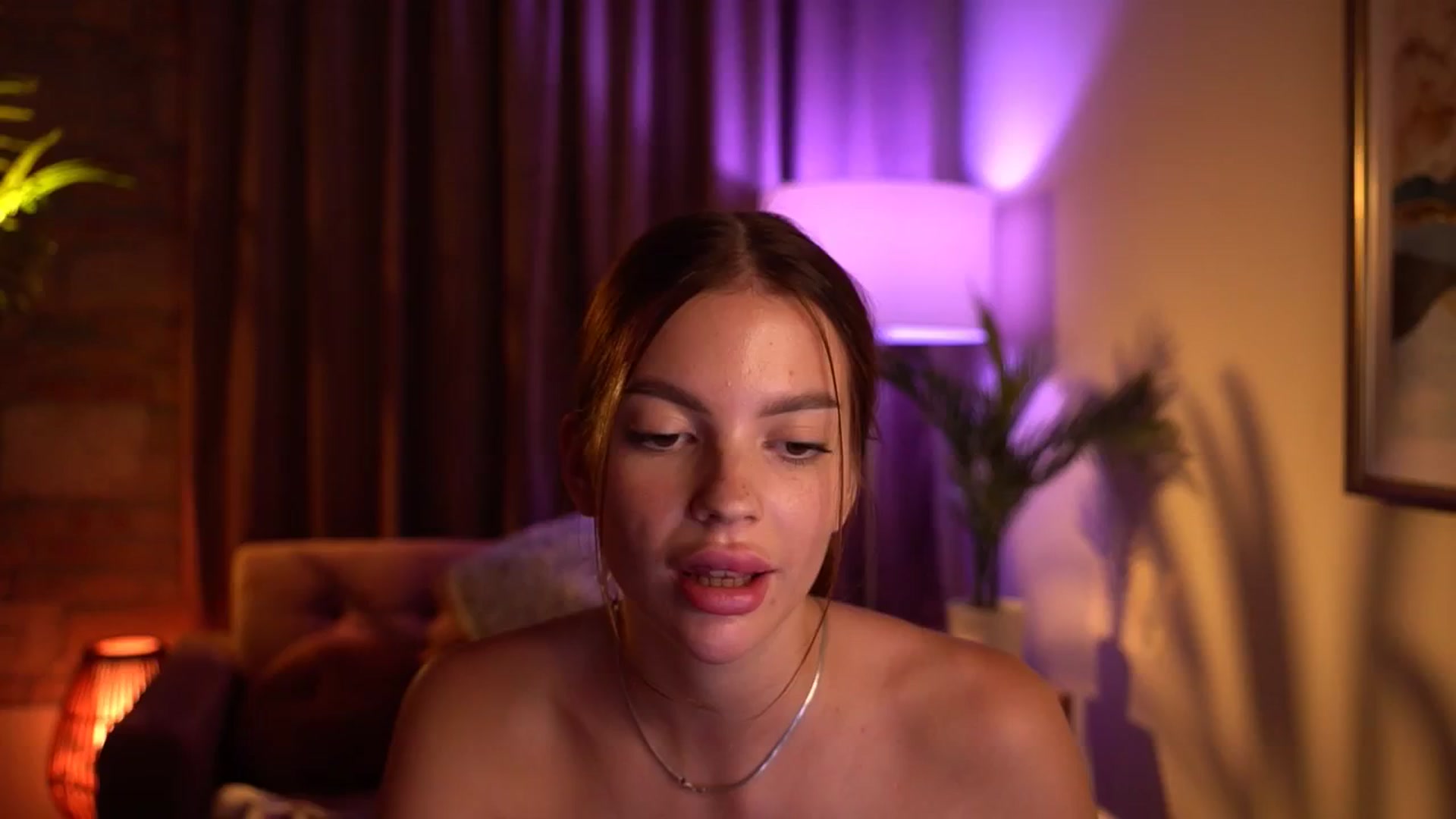 Gallery image thumbnail from hollydollly_'s myfreecams stream on, 09/03/2024, 21:57 image 1 of 20