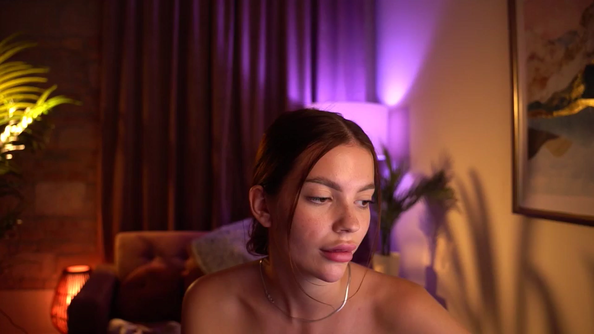 Gallery image thumbnail from hollydollly_'s myfreecams stream on, 09/03/2024, 21:57 image 20 of 20