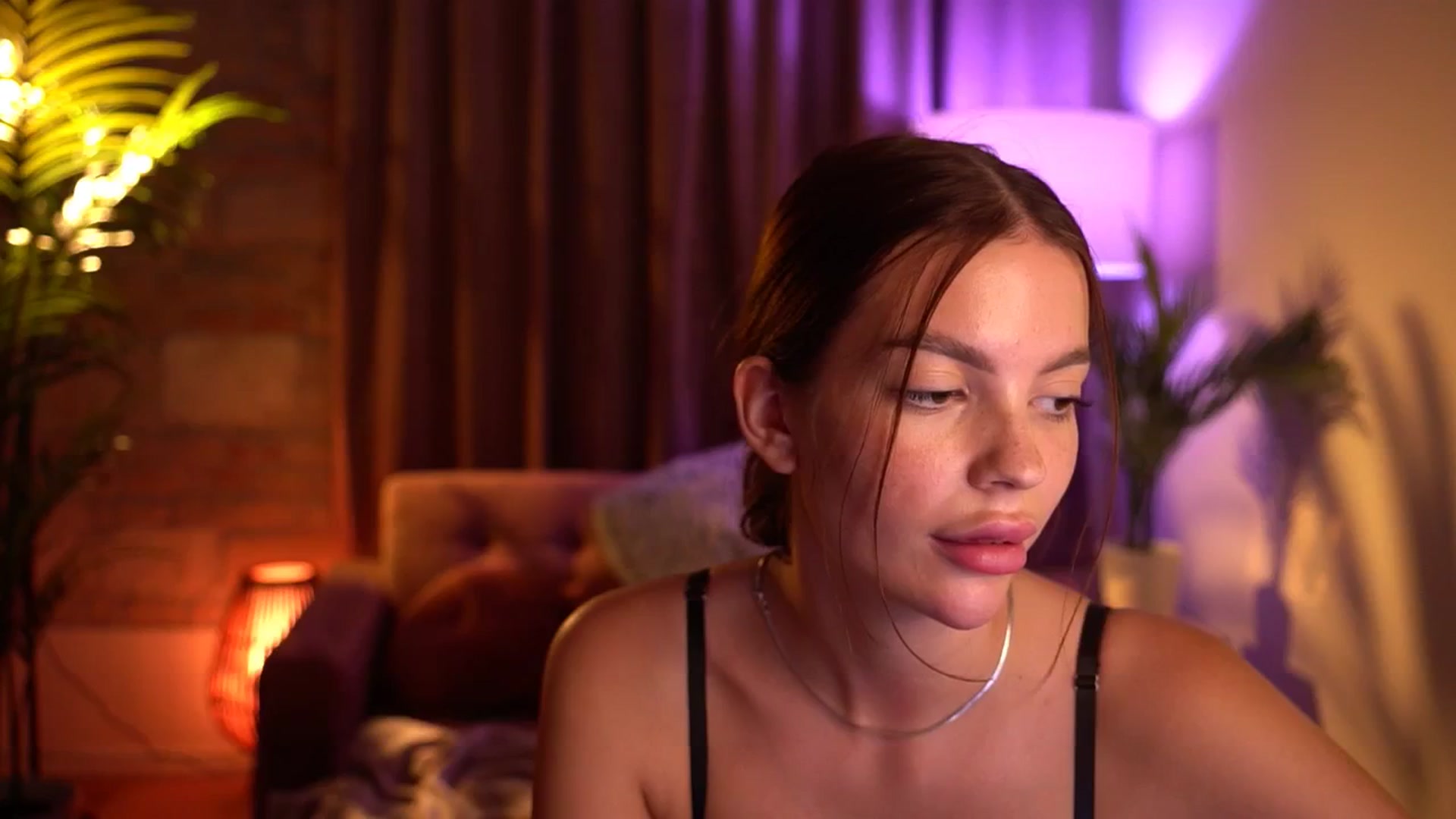 Gallery image thumbnail from hollydollly_'s myfreecams stream on, 09/03/2024, 22:26 image 20 of 20