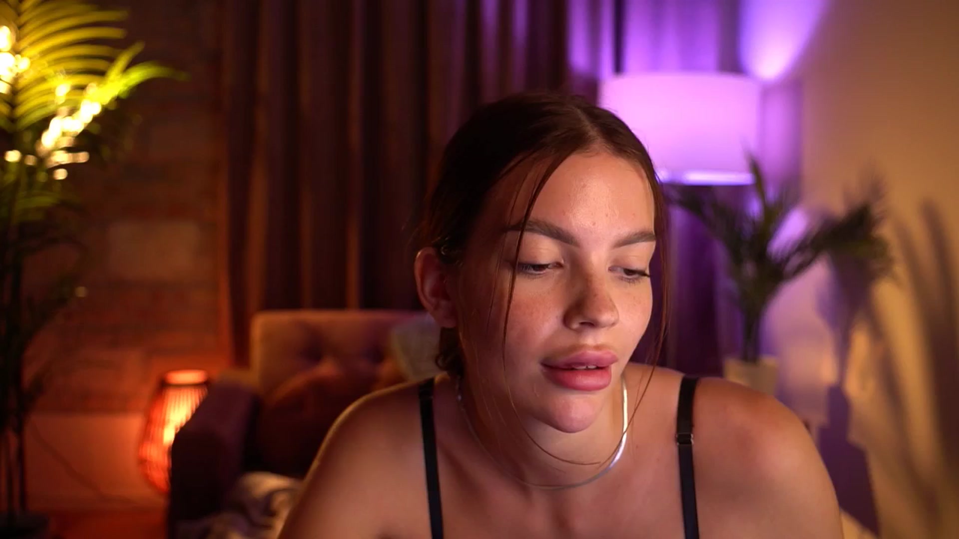 Gallery image thumbnail from hollydollly_'s myfreecams stream on, 09/03/2024, 22:26 image 13 of 20