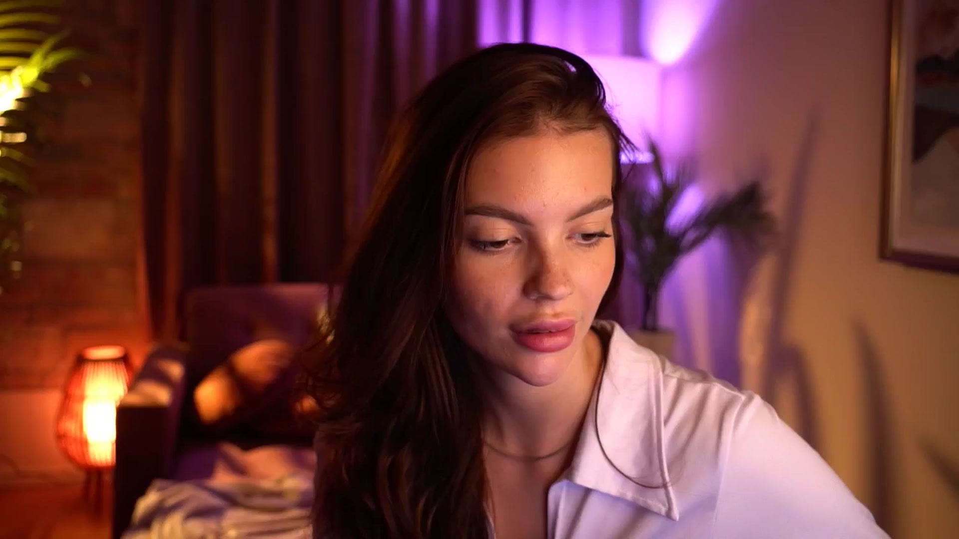 Gallery image thumbnail from hollydollly_'s myfreecams stream on, 09/04/2024, 21:41 image 14 of 20