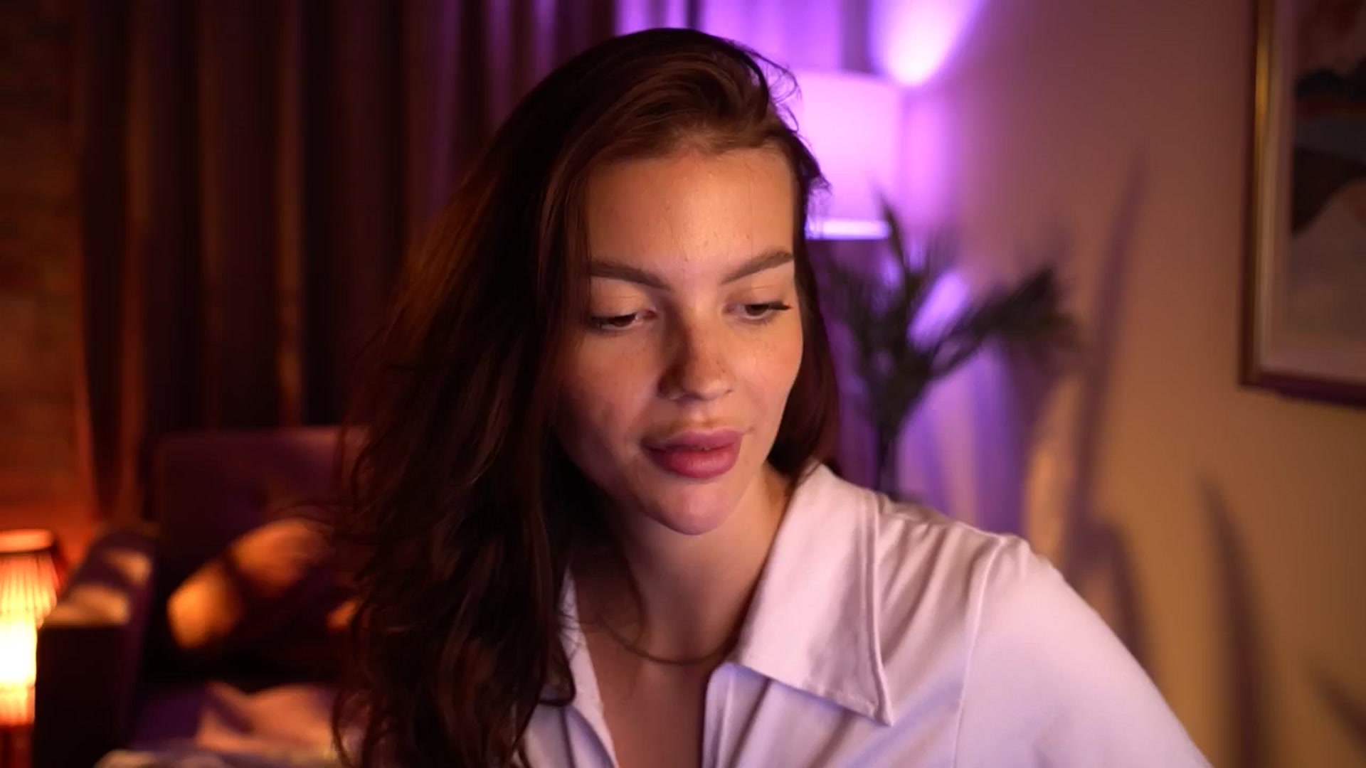 Gallery image thumbnail from hollydollly_'s myfreecams stream on, 09/04/2024, 21:41 image 19 of 20