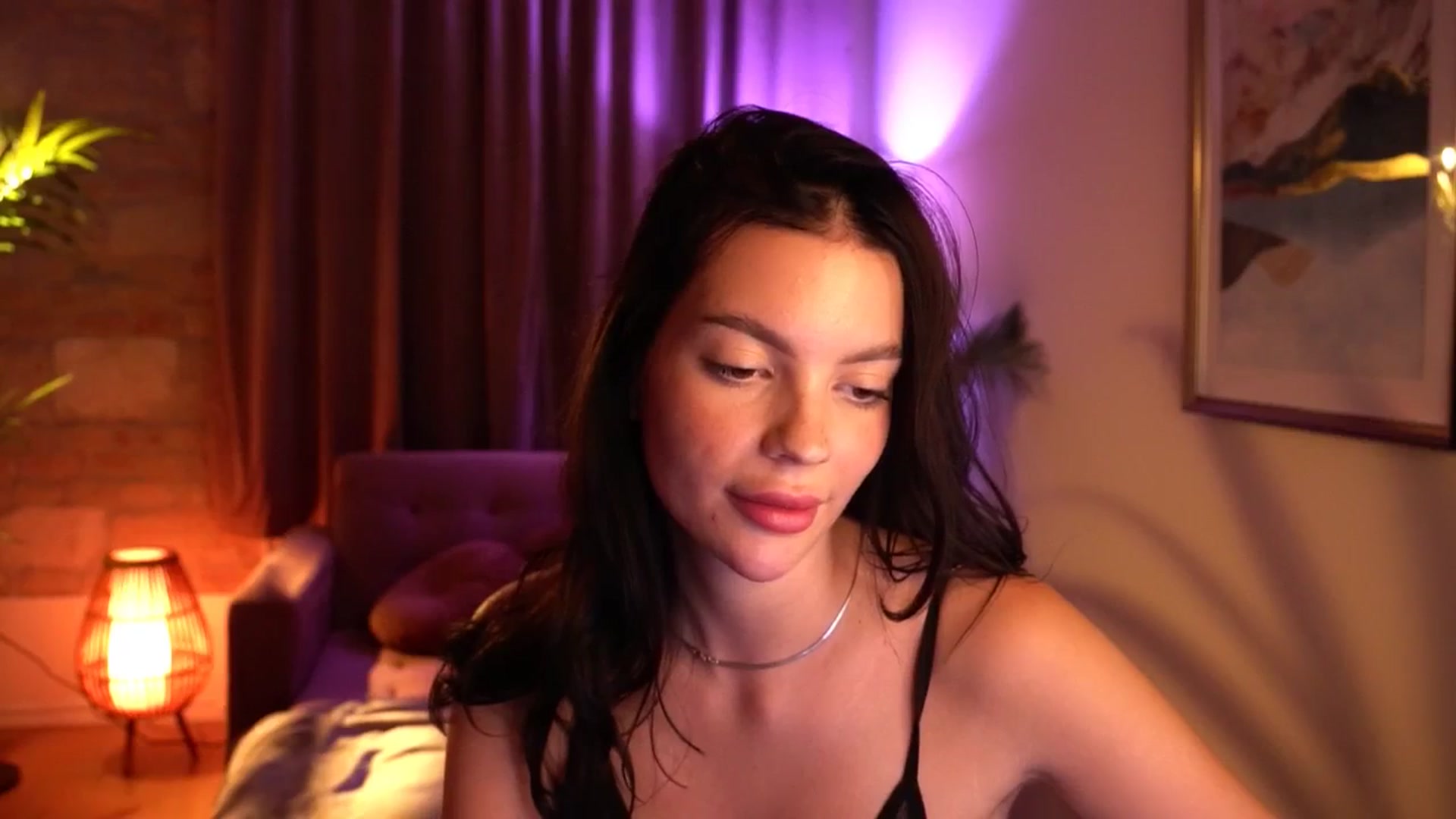 Gallery image thumbnail from hollydollly_'s myfreecams stream on, 09/13/2024, 21:44 image 3 of 20