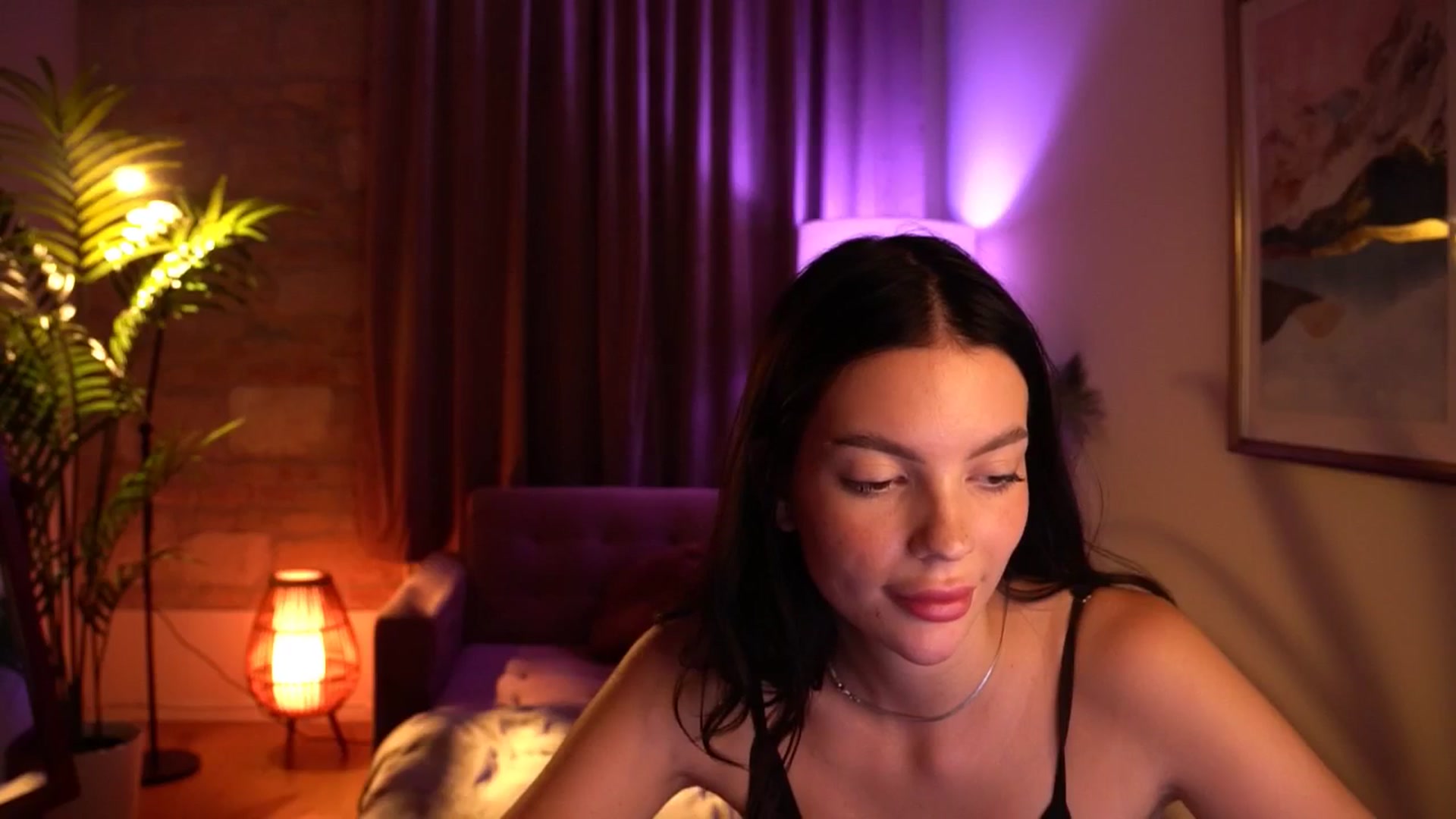 Gallery image thumbnail from hollydollly_'s myfreecams stream on, 09/13/2024, 21:44 image 20 of 20