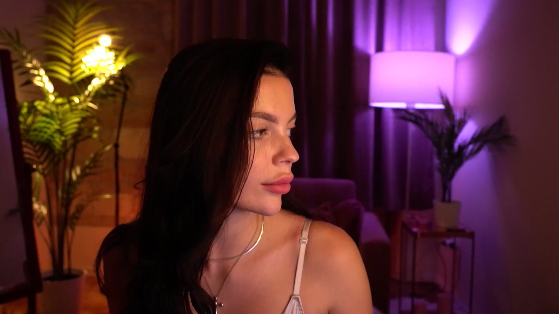 Gallery image thumbnail from hollydollly_'s myfreecams stream on, 09/22/2024, 20:50 image 8 of 20