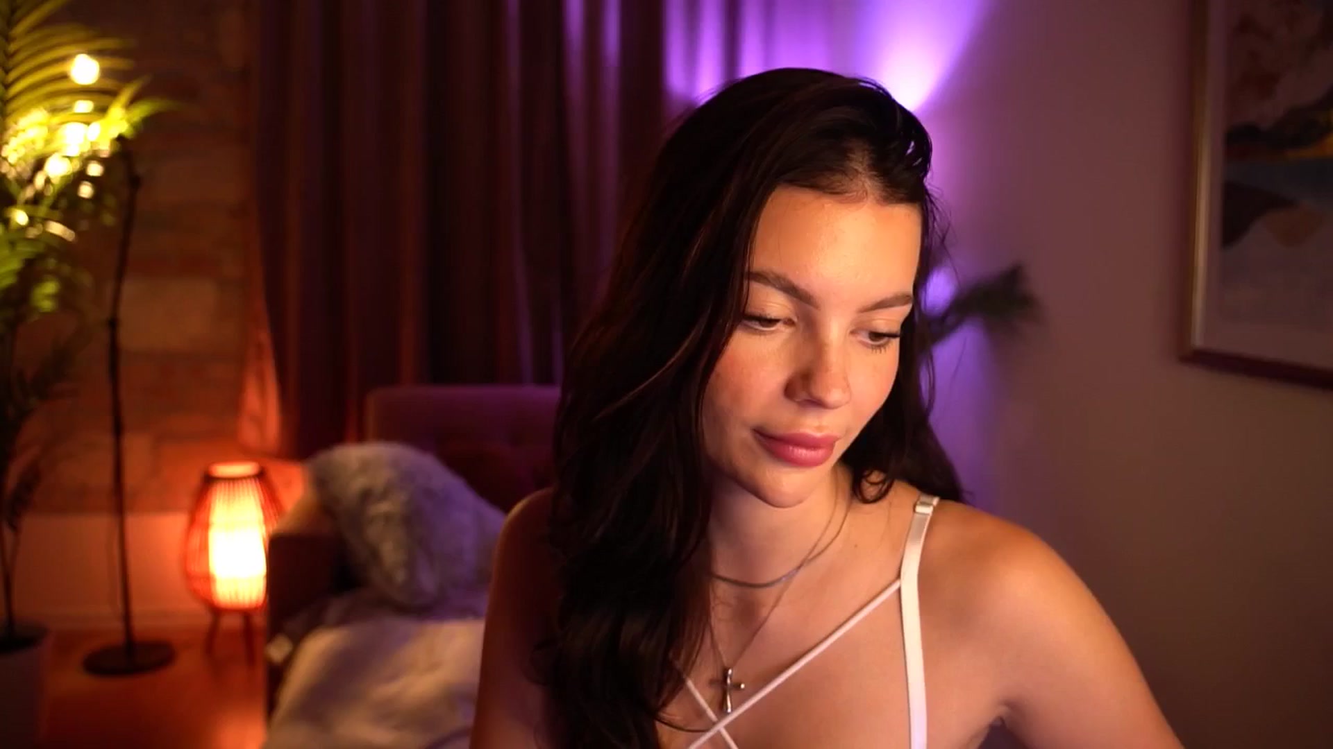 Gallery image thumbnail from hollydollly_'s myfreecams stream on, 09/29/2024, 20:47 image 7 of 20