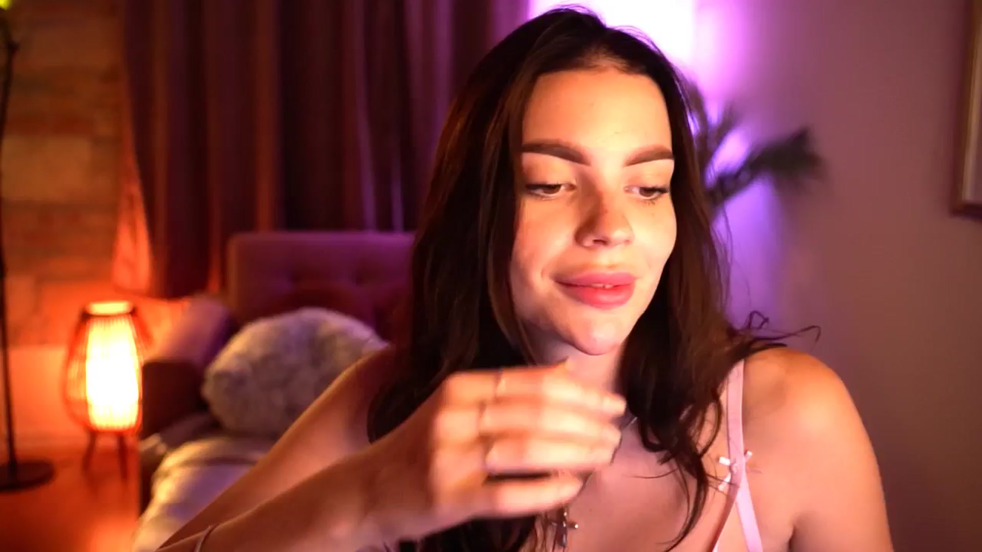Gallery image thumbnail from hollydollly_'s myfreecams stream on, 09/30/2024, 22:00 image 10 of 20