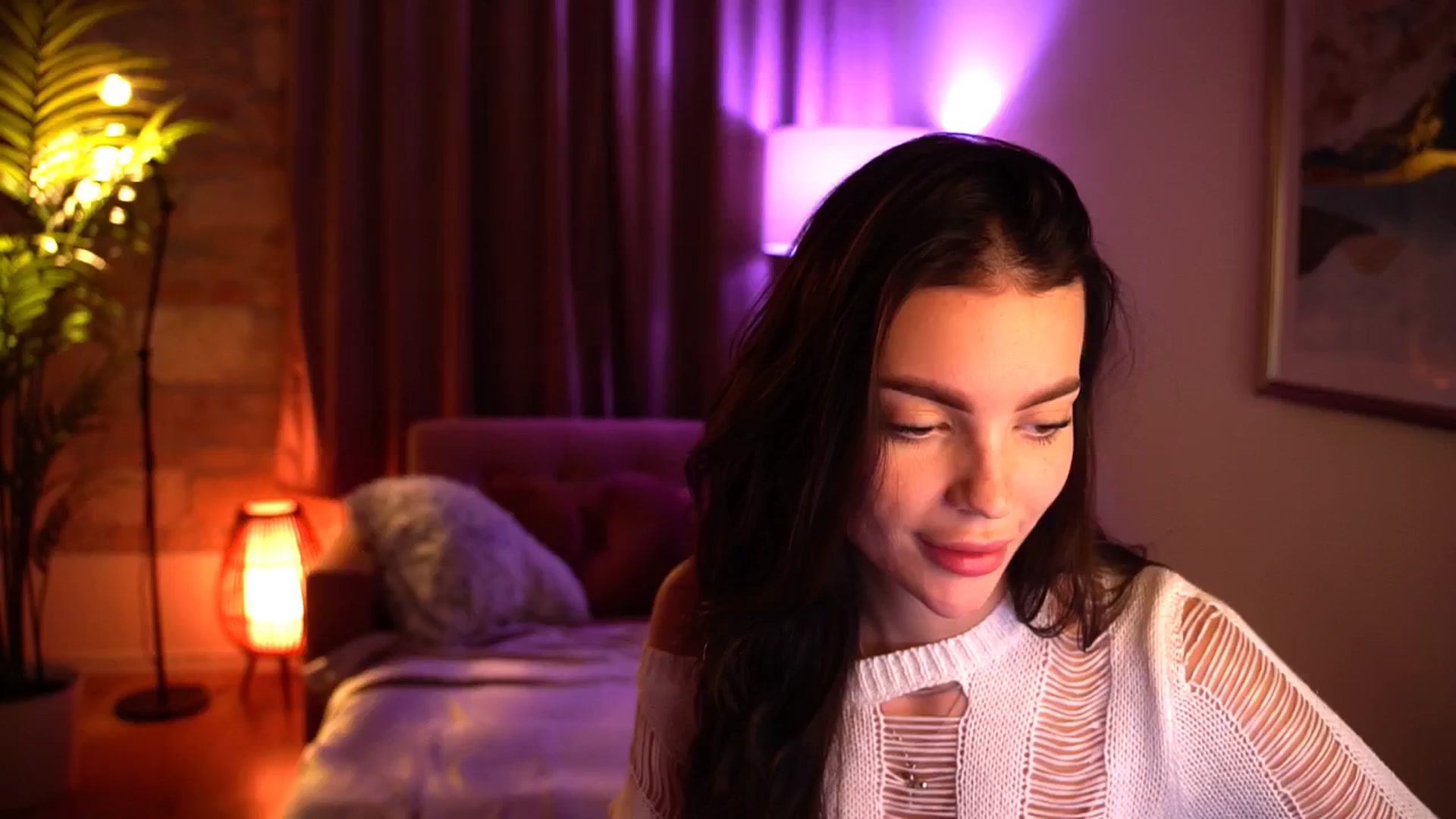 Gallery image thumbnail from hollydollly_'s myfreecams stream on, 09/30/2024, 22:00 image 3 of 20