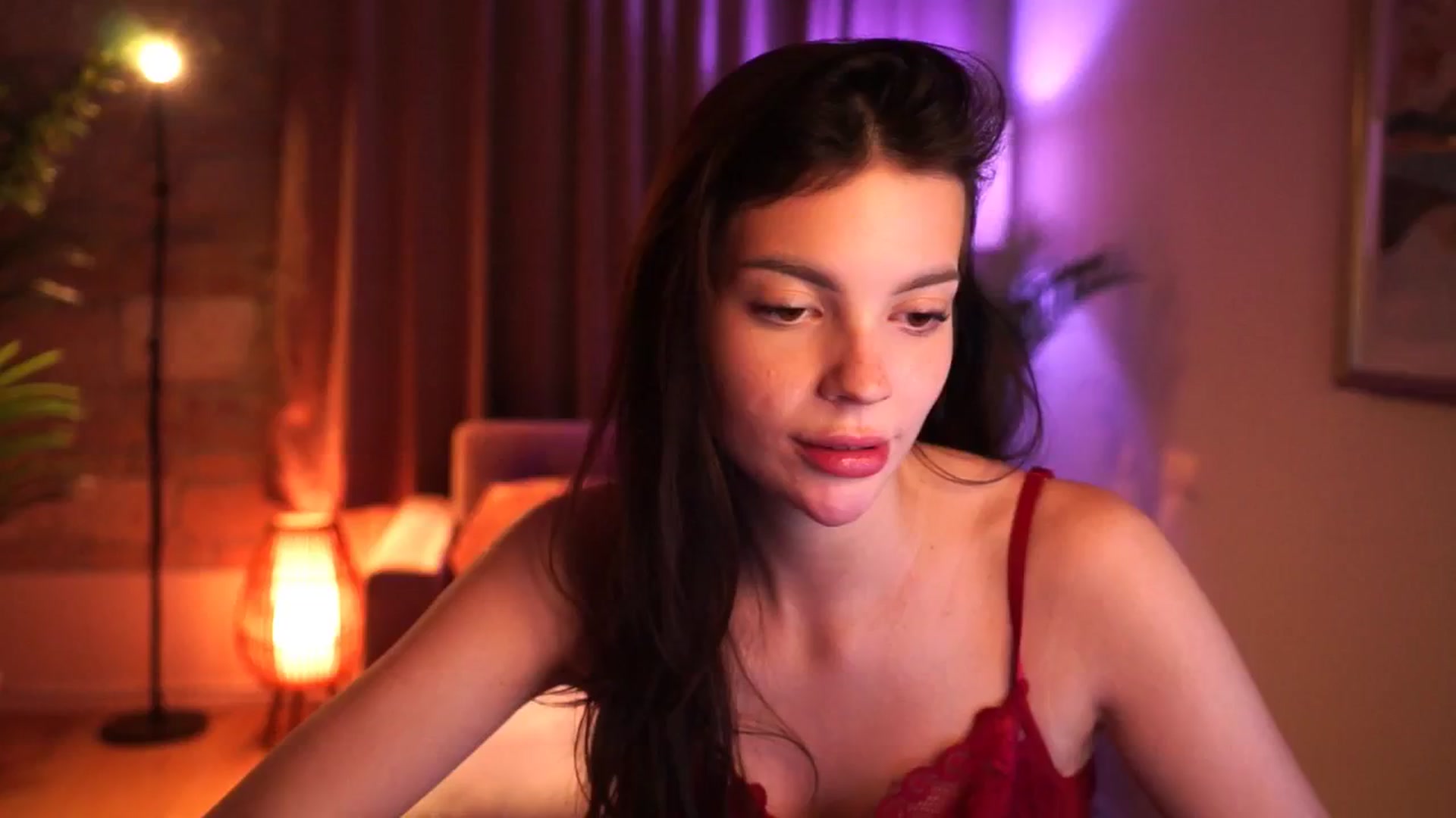 Gallery image thumbnail from hollydollly_'s myfreecams stream on, 02/09/2025, 19:28 image 1 of 20