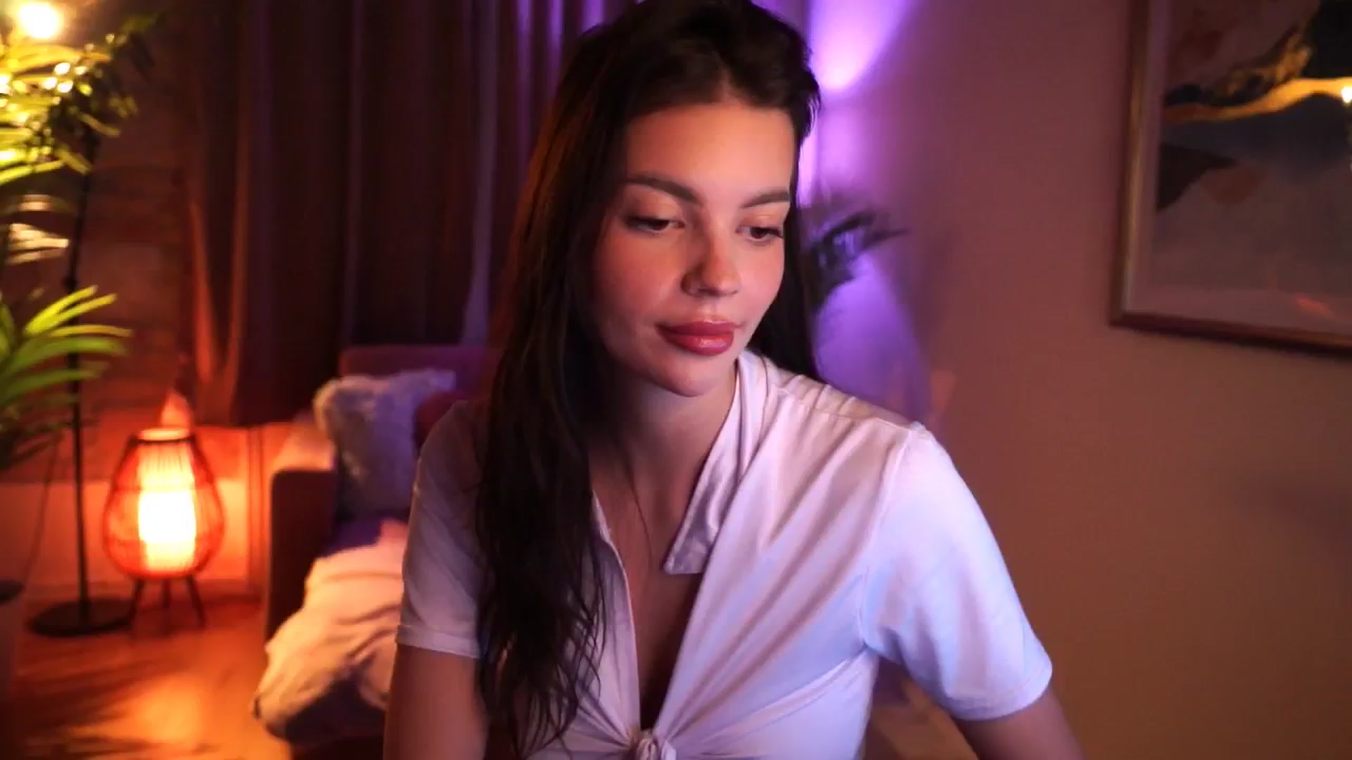 Gallery image thumbnail from hollydollly_'s myfreecams stream on, 02/23/2025, 19:37 image 13 of 20