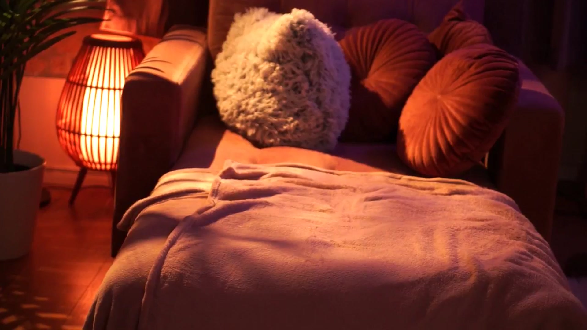 Gallery image thumbnail from hollydollly_'s myfreecams stream on, 03/08/2025, 22:55 image 18 of 20