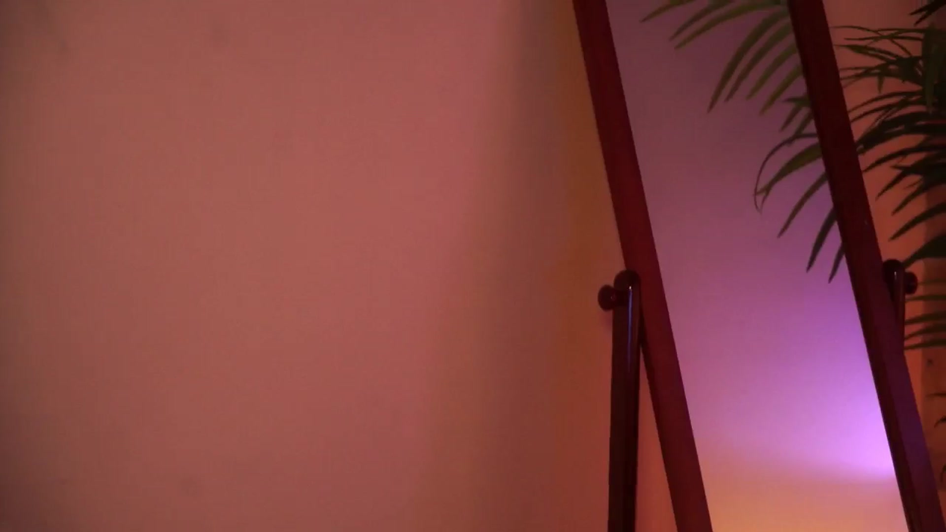 Gallery image thumbnail from hollydollly_'s myfreecams stream on, 04/15/2025, 19:21 image 18 of 20